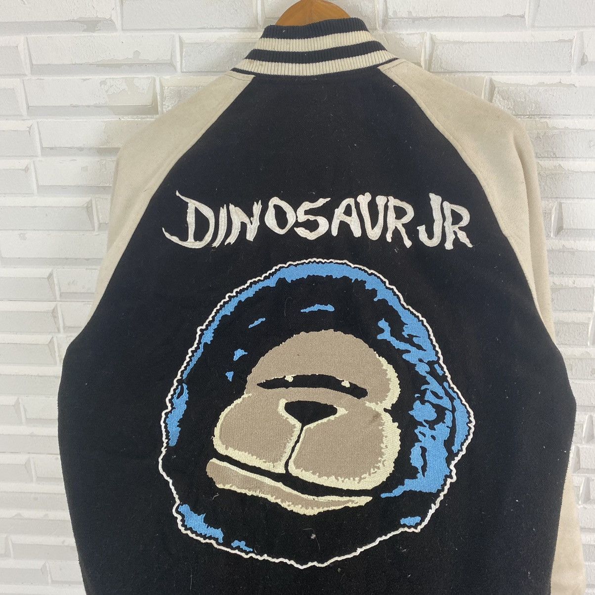 Japanese Brand Mnwka x Dinosaur jr varsity jacket Size US M / EU 48-50 / 2 - 8 Thumbnail
