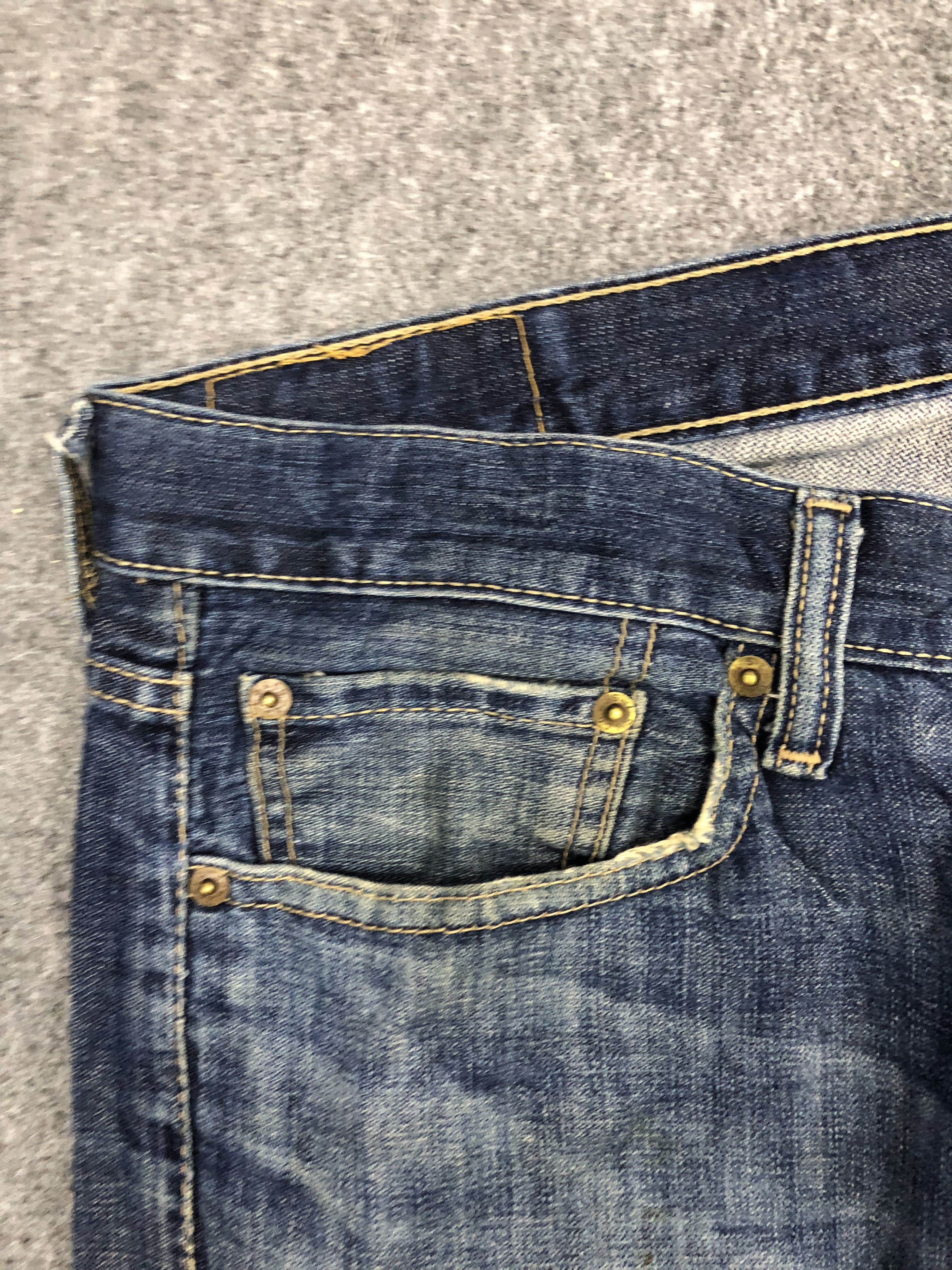 Vintage Vintage Levis Faded Blue Jeans Size US 36 / EU 52 - 8 Thumbnail
