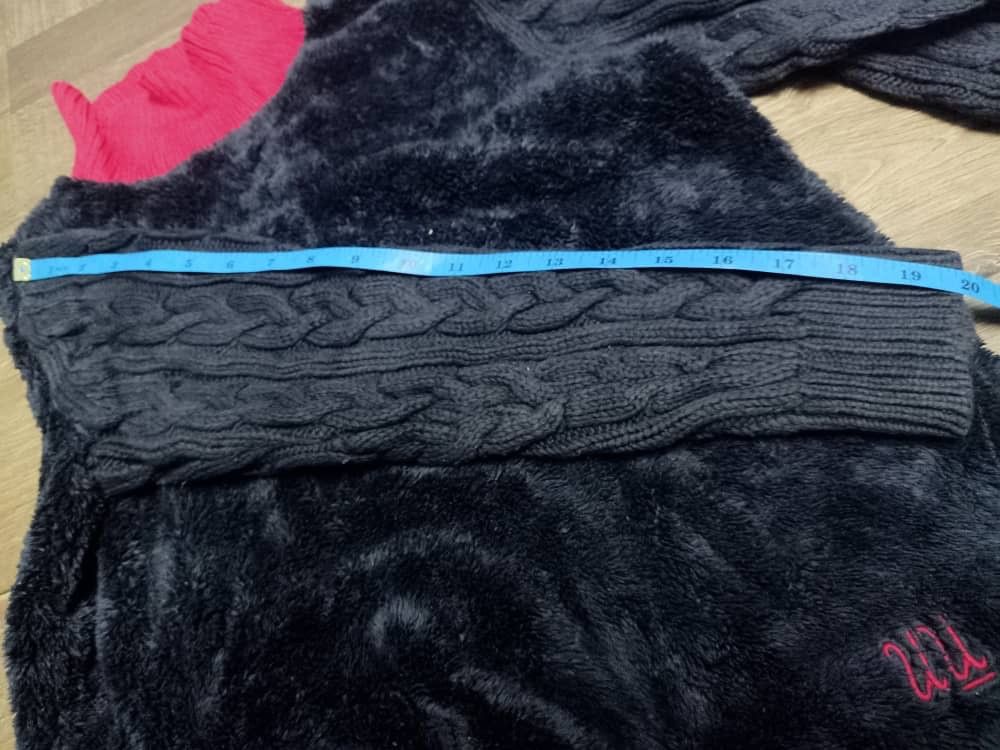 Undercover × Uniqlo Undercover X Uniqlo faux fur turtleneck knit Size US S / EU 44-46 / 1 - 5 Thumbnail