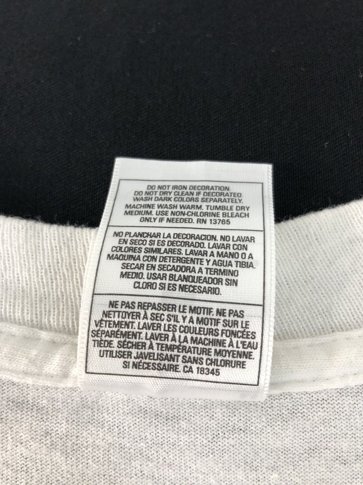 Fruit Of The Loom × Vintage 90s Fruit Of The Loom Million Woman March Graphic Screen Tee Size US M / EU 48-50 / 2 - 7 Thumbnail