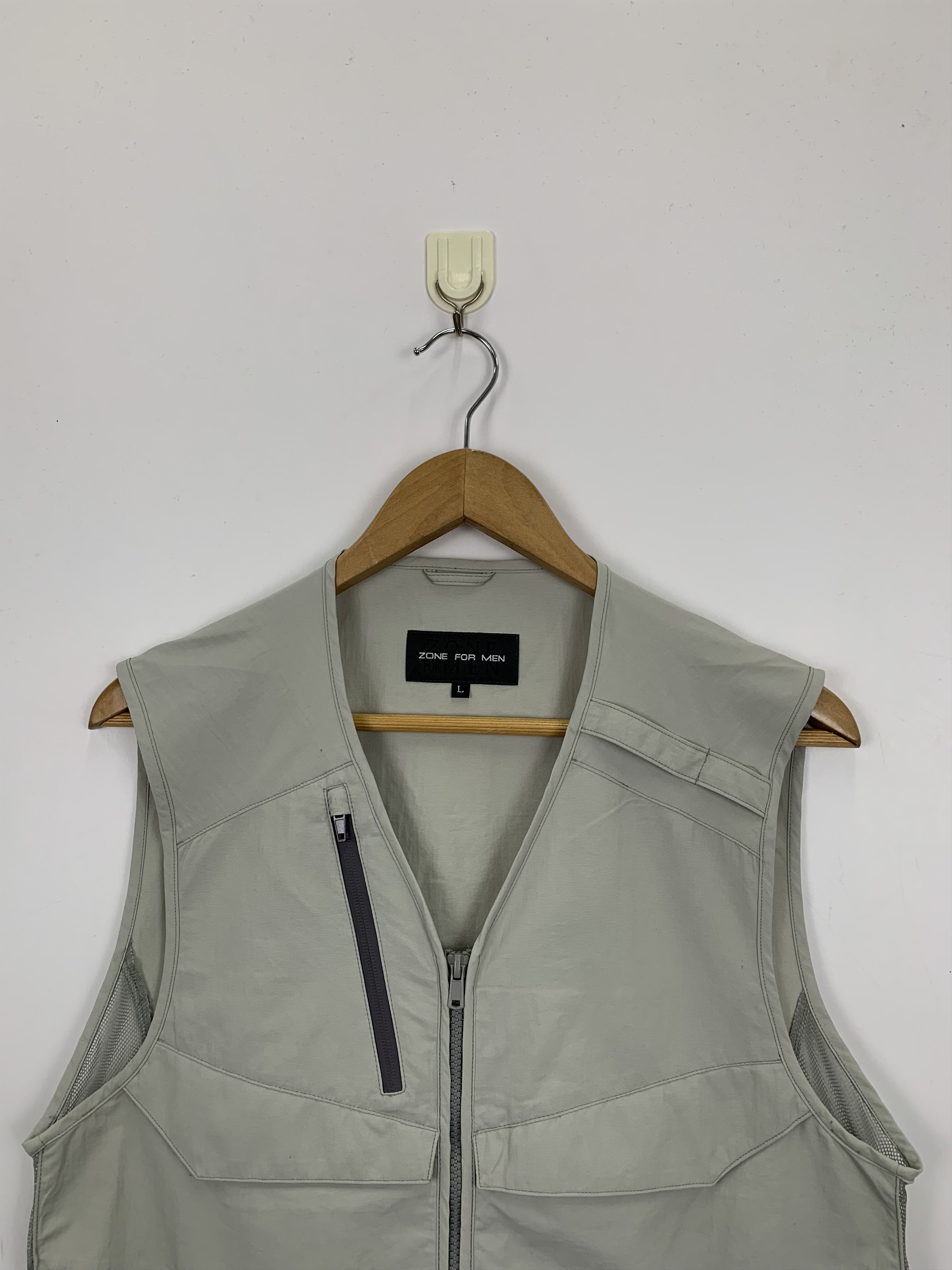 Japanese Brand × Vintage Vintage Japanese Brand Multi Pocket Vest Size US L / EU 52-54 / 3 - 3 Thumbnail