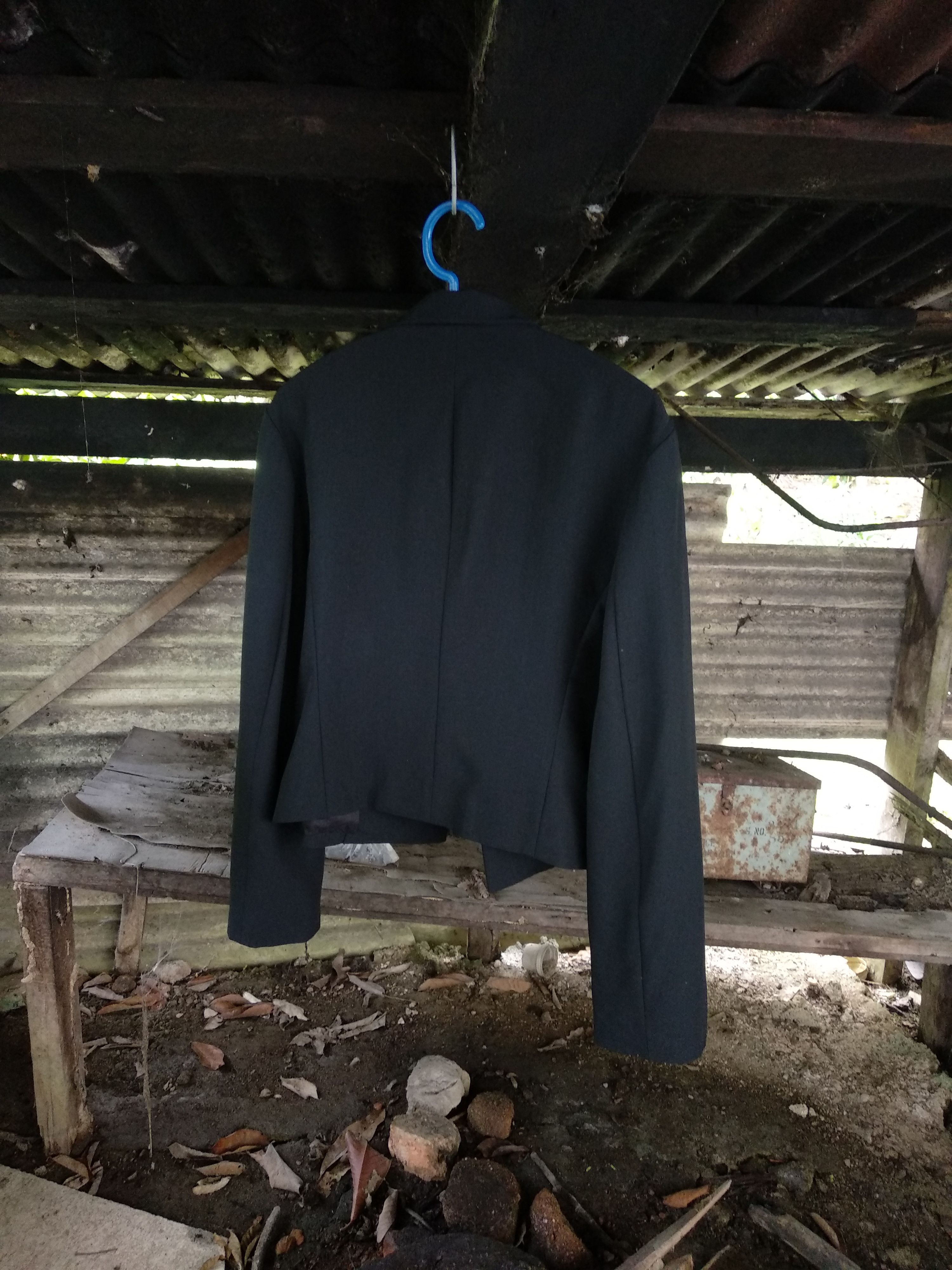 Yohji Yamamoto Yohji Yamamoto Black wool gaberdine cropped bolero jacket Size M / US 6-8 / IT 42-44 - 2 Thumbnail