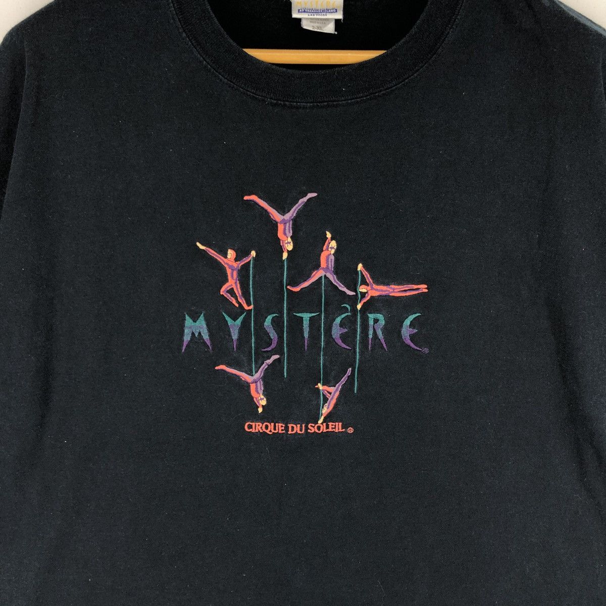 Vintage 90s Vintage MYSTERE CIRQUE DU SOLEIL Circus T Shirt #2564-90 Size US XXL / EU 58 / 5 - 2 Thumbnail