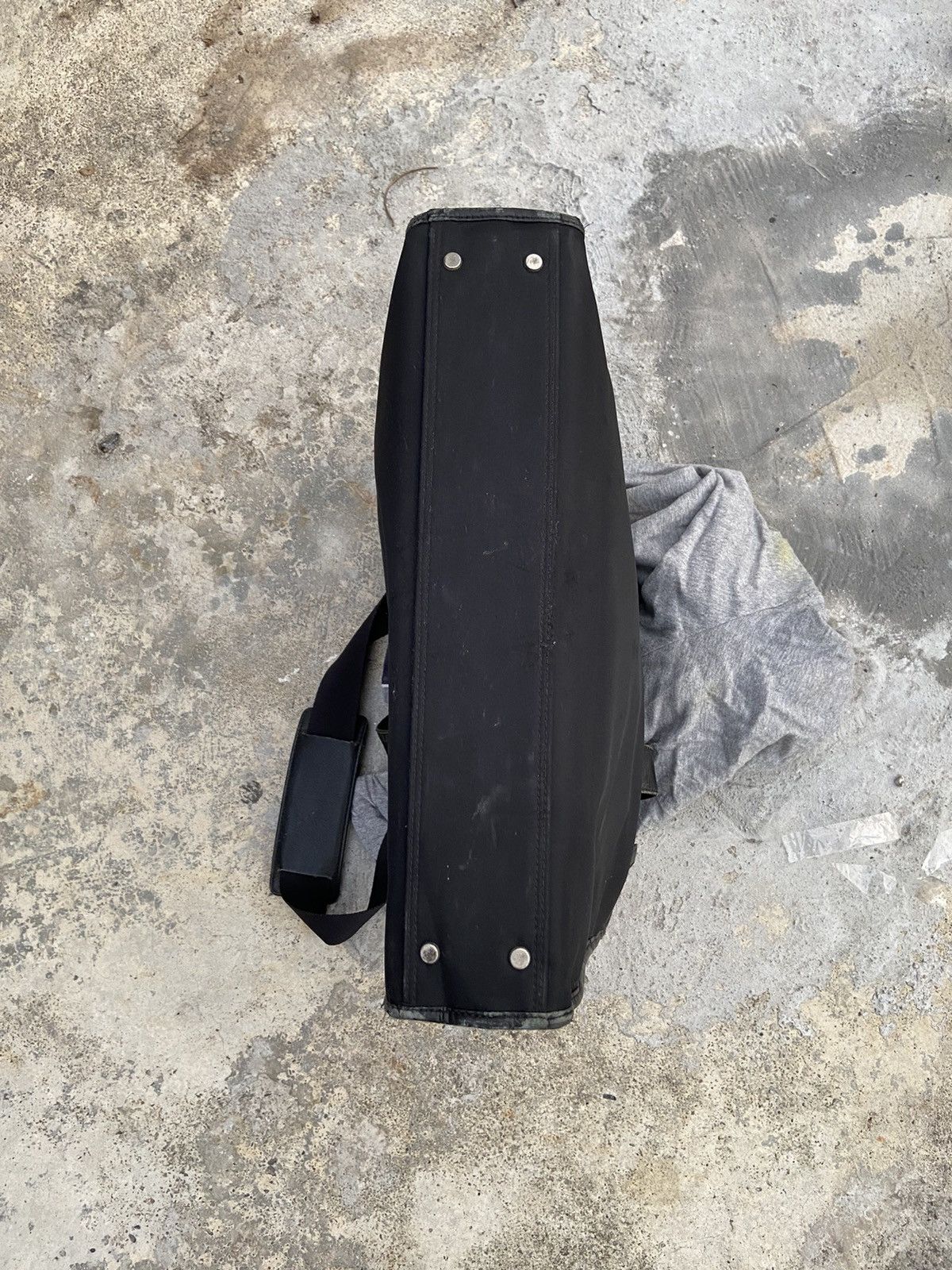 Issey Miyake 2 Pieces Issey Miyake IM Product messenger Bag Size ONE SIZE - 13 Thumbnail