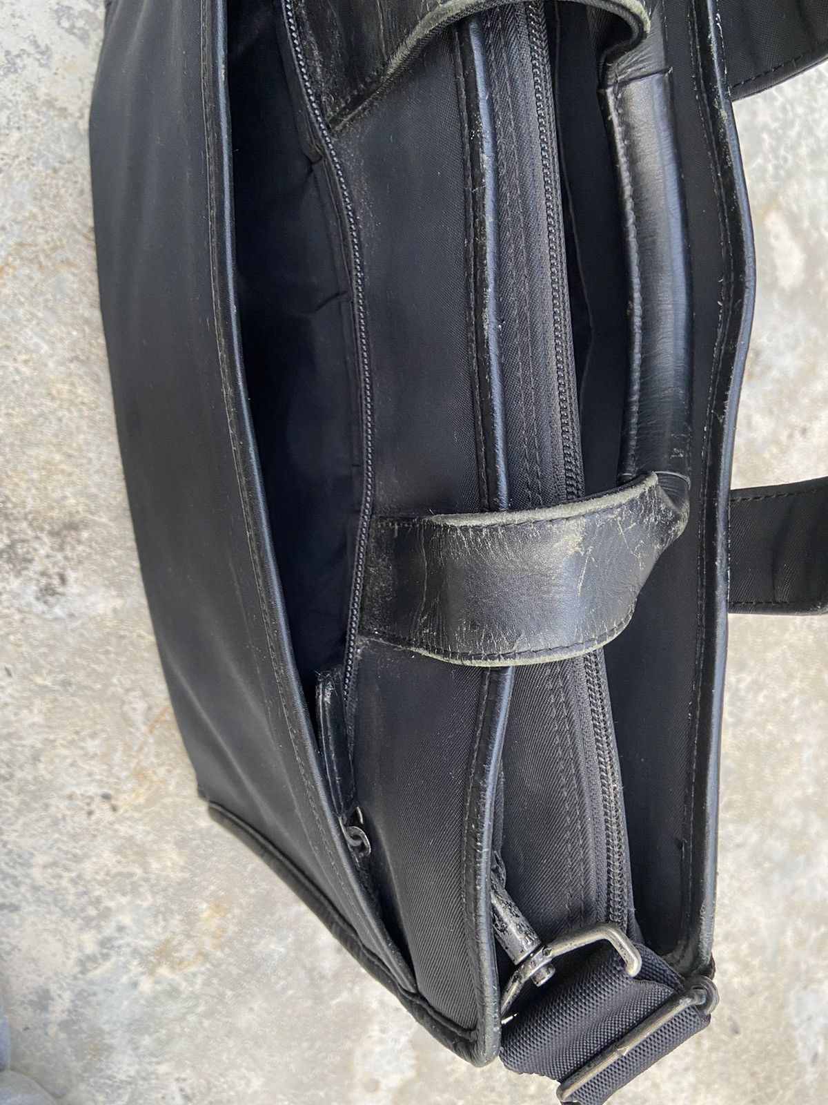 Issey Miyake 2 Pieces Issey Miyake IM Product messenger Bag Size ONE SIZE - 7 Thumbnail