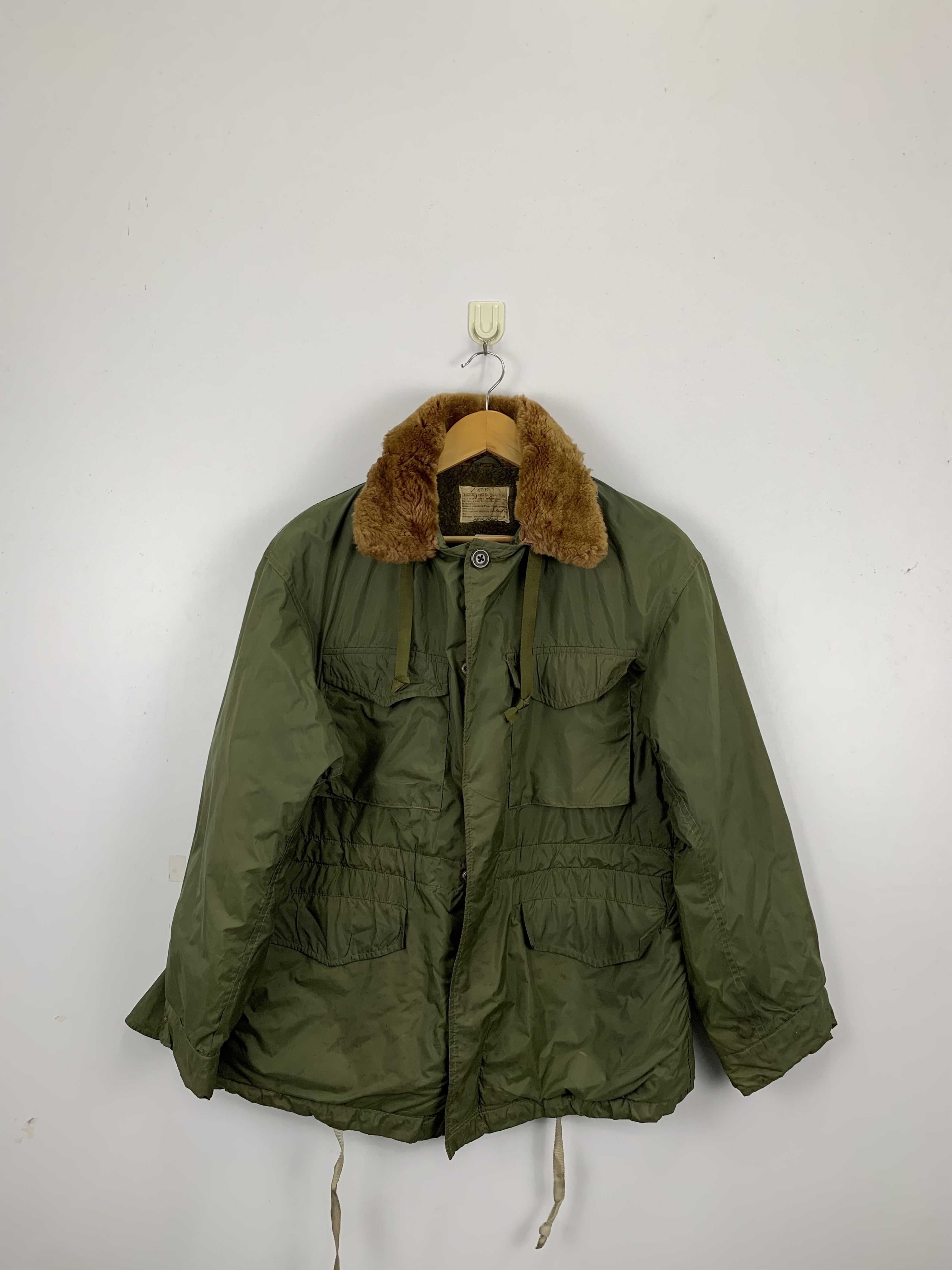 Vintage Vintage 80s Military Parka Sherpa Jacket J0843 Size US M / EU 48-50 / 2 - 1 Thumbnail