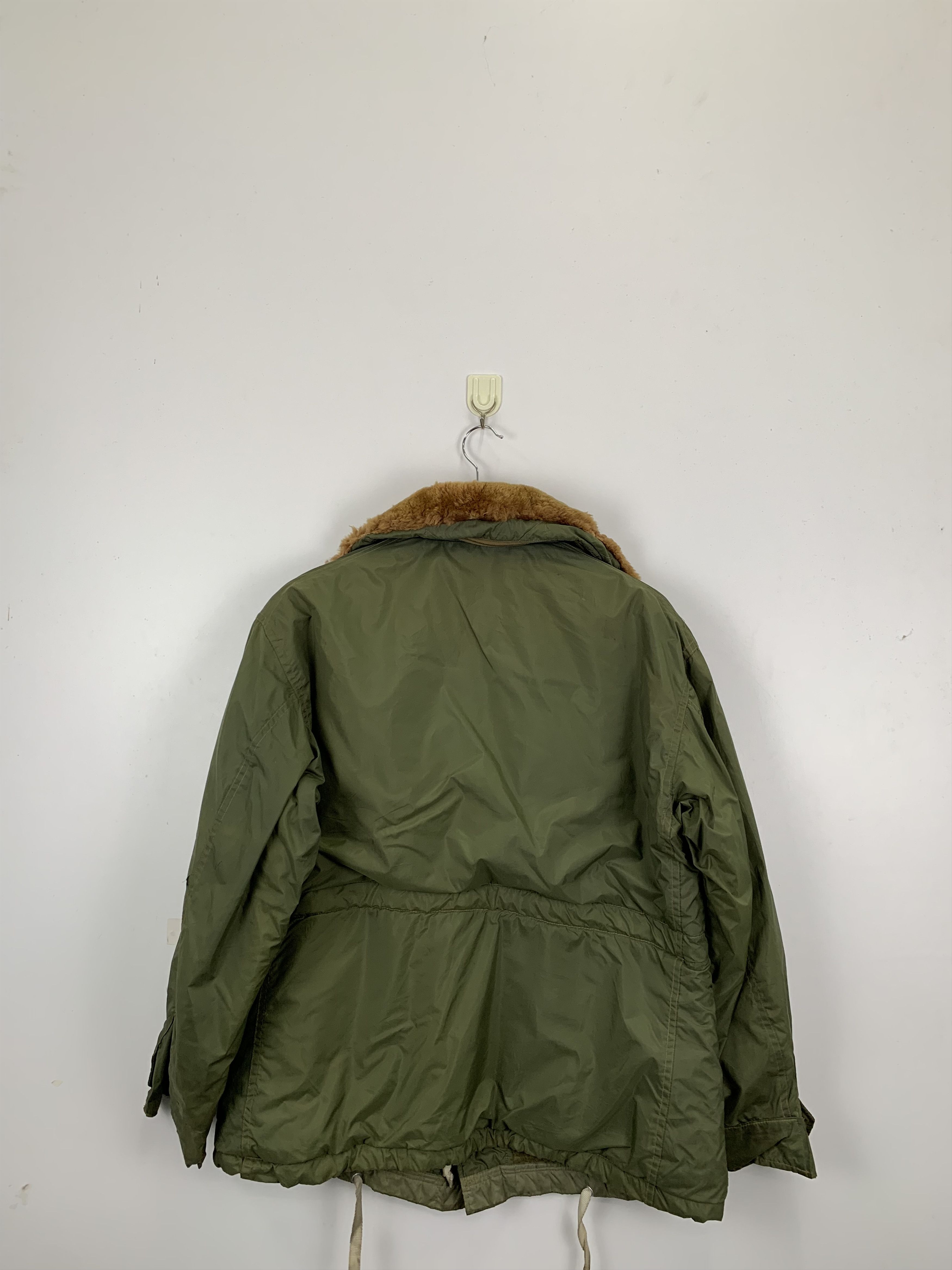 Vintage Vintage 80s Military Parka Sherpa Jacket J0843 Size US M / EU 48-50 / 2 - 3 Thumbnail