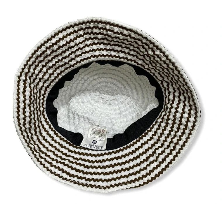 Givenchy Vintage GIVENCHY CHAPEAUX Acrylic-Poly Striped Bucket Hat Size ONE SIZE - 8 Thumbnail