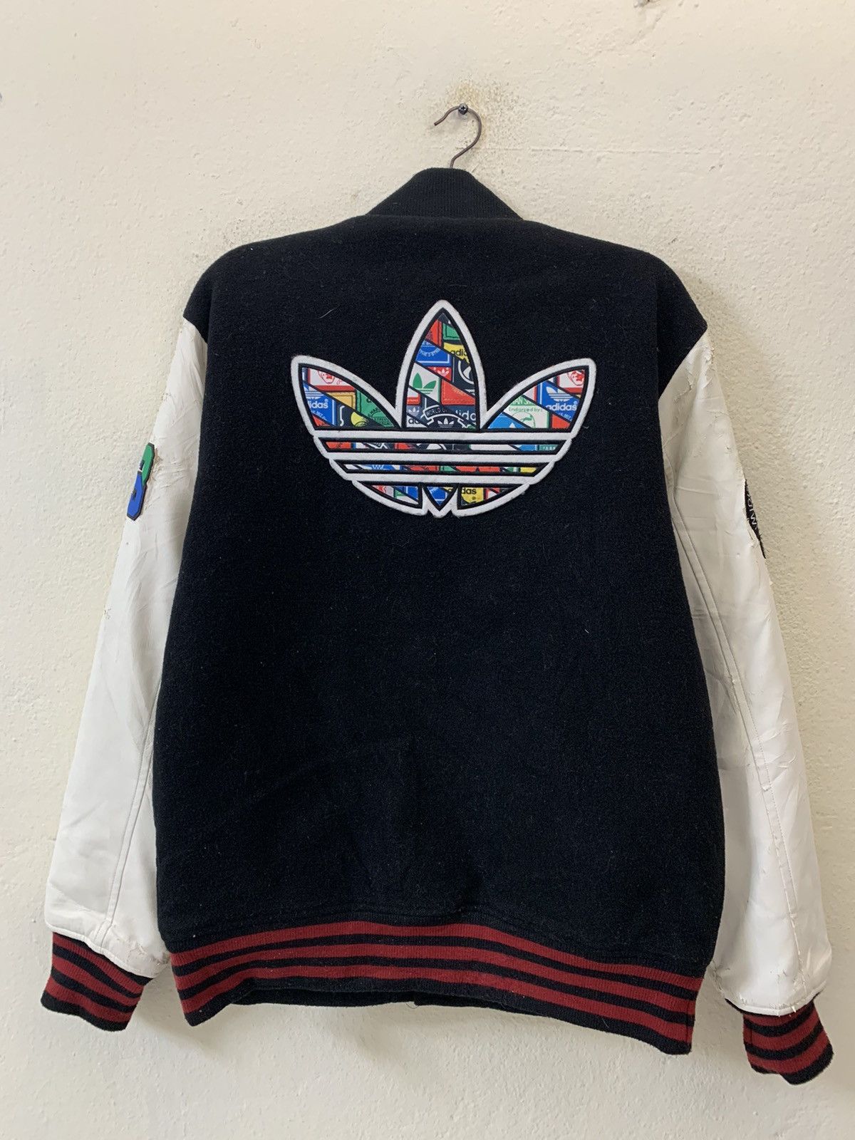 Adidas Adidas Nice Design Big Logo Varsity Jacket Size US L / EU 52-54 / 3 - 1 Thumbnail