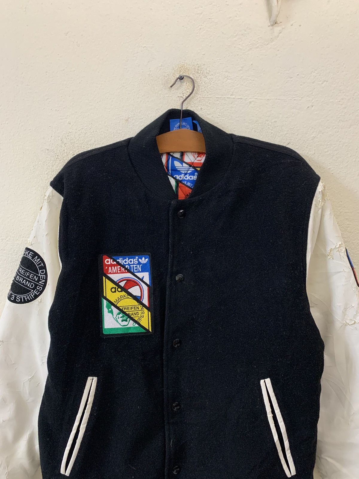 Adidas Adidas Nice Design Big Logo Varsity Jacket Size US L / EU 52-54 / 3 - 11 Thumbnail