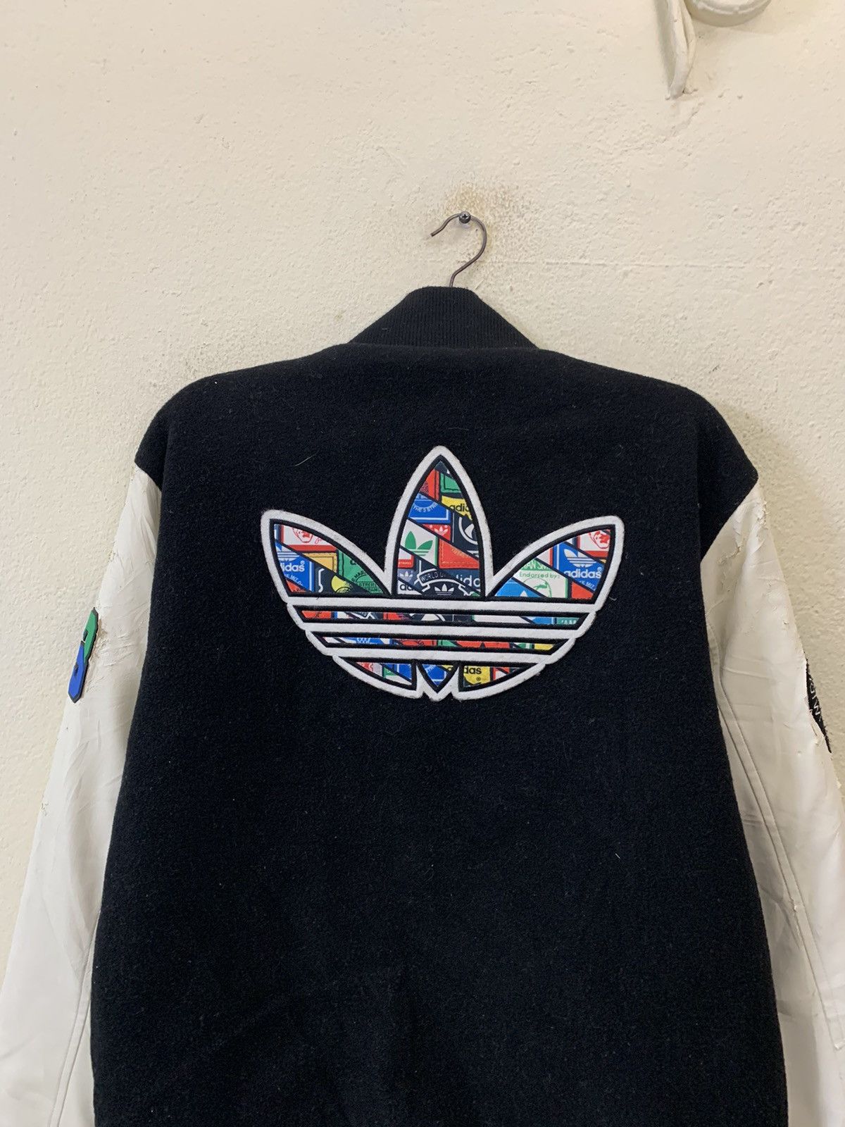 Adidas Adidas Nice Design Big Logo Varsity Jacket Size US L / EU 52-54 / 3 - 4 Thumbnail