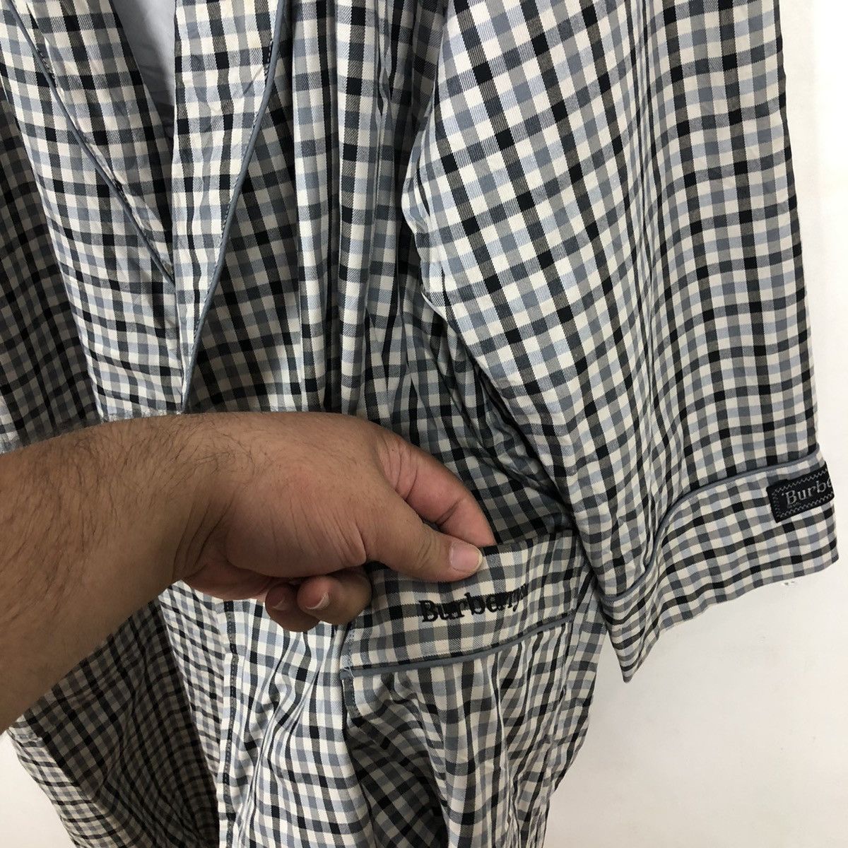 Burberry BURBERRY TARTAN DESIGN BATHROBE Size US M / EU 48-50 / 2 - 5 Thumbnail