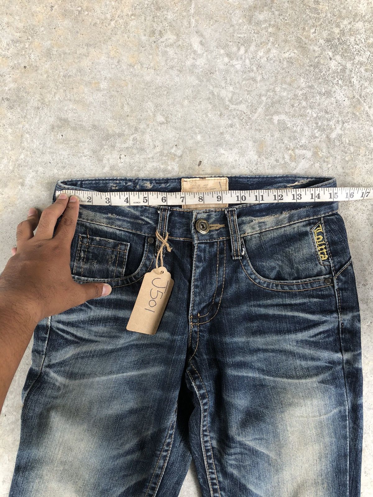 Japanese Brand Rare Yoshitomo Nara Lolita Skull Distressed Jeans Size US 30 / EU 46 - 14 Thumbnail