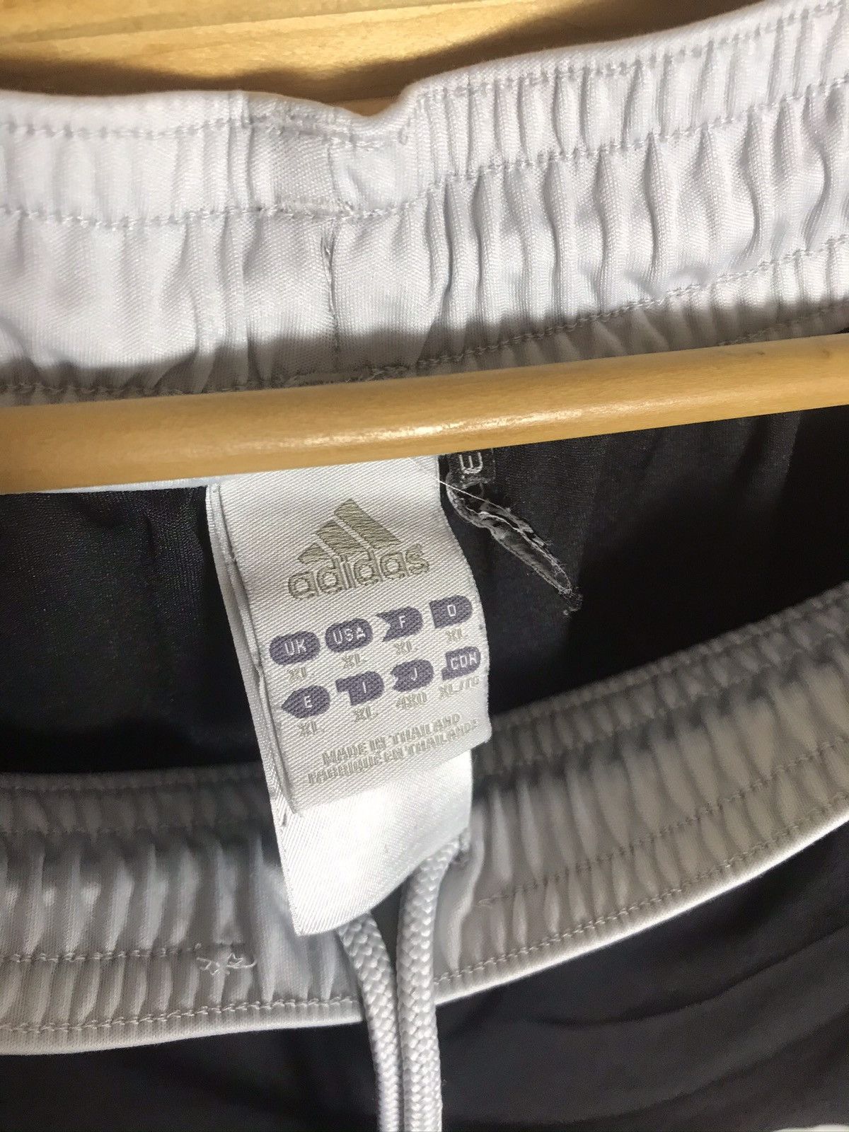 Vintage 2011 Adidas shorts Size US 36 / EU 52 - 5 Thumbnail