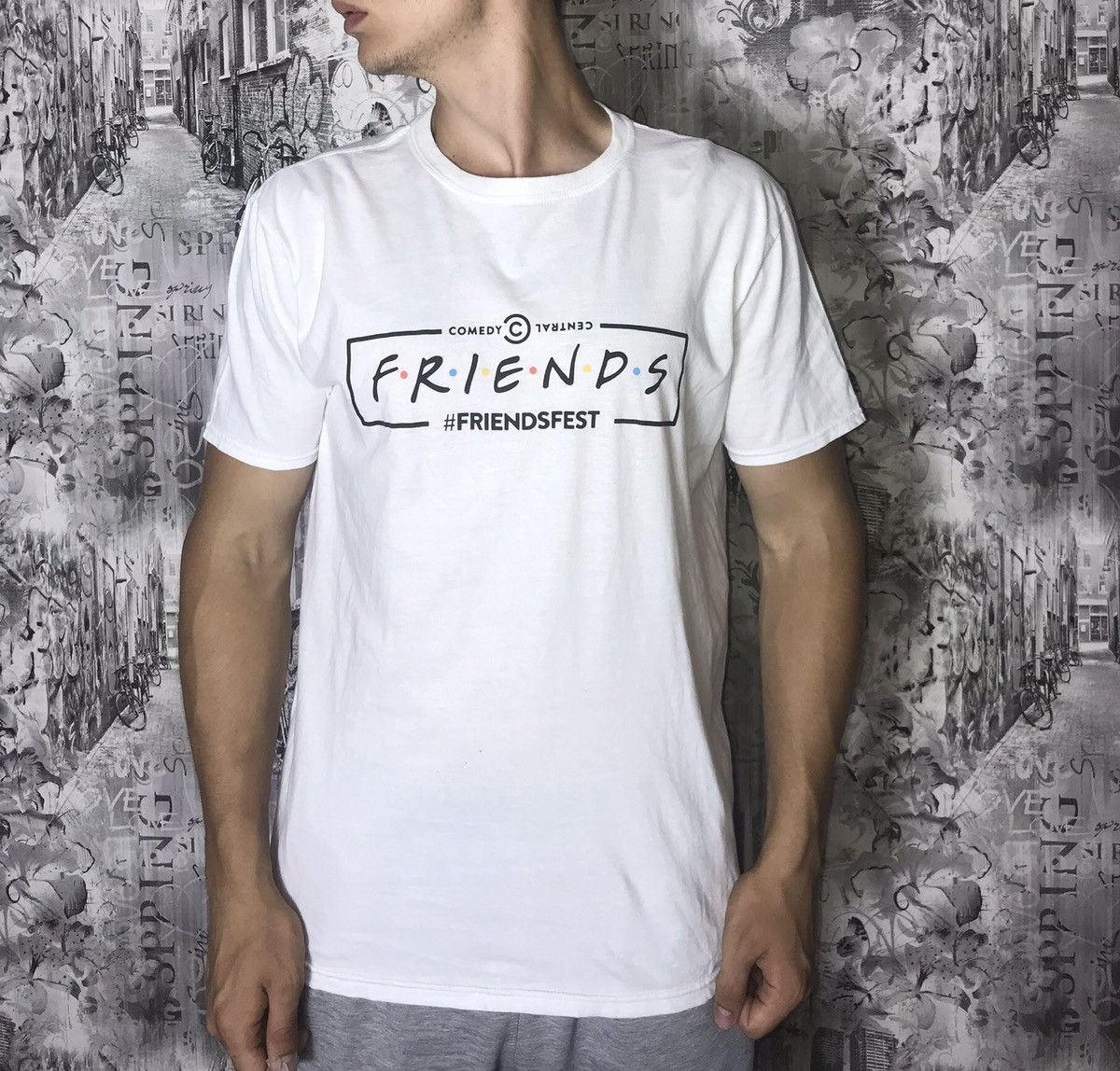 Other 2018 FRIENDS fest t-shirt Size US L / EU 52-54 / 3 - 1 Thumbnail
