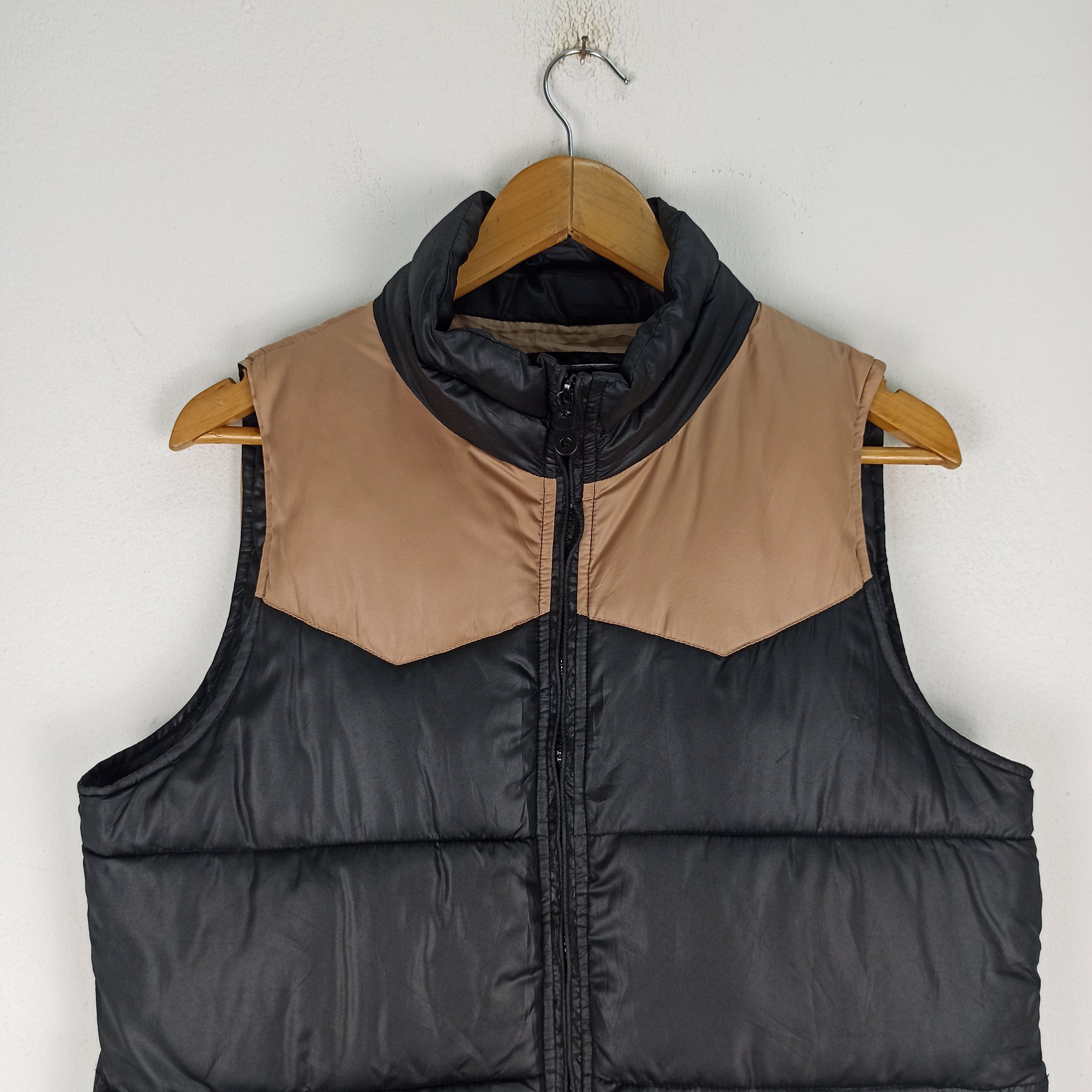 Japanese Brand 🔥Rare🔥 T&C Surf Designs Puffer Jacket Vest Style Size US L / EU 52-54 / 3 - 2 Thumbnail