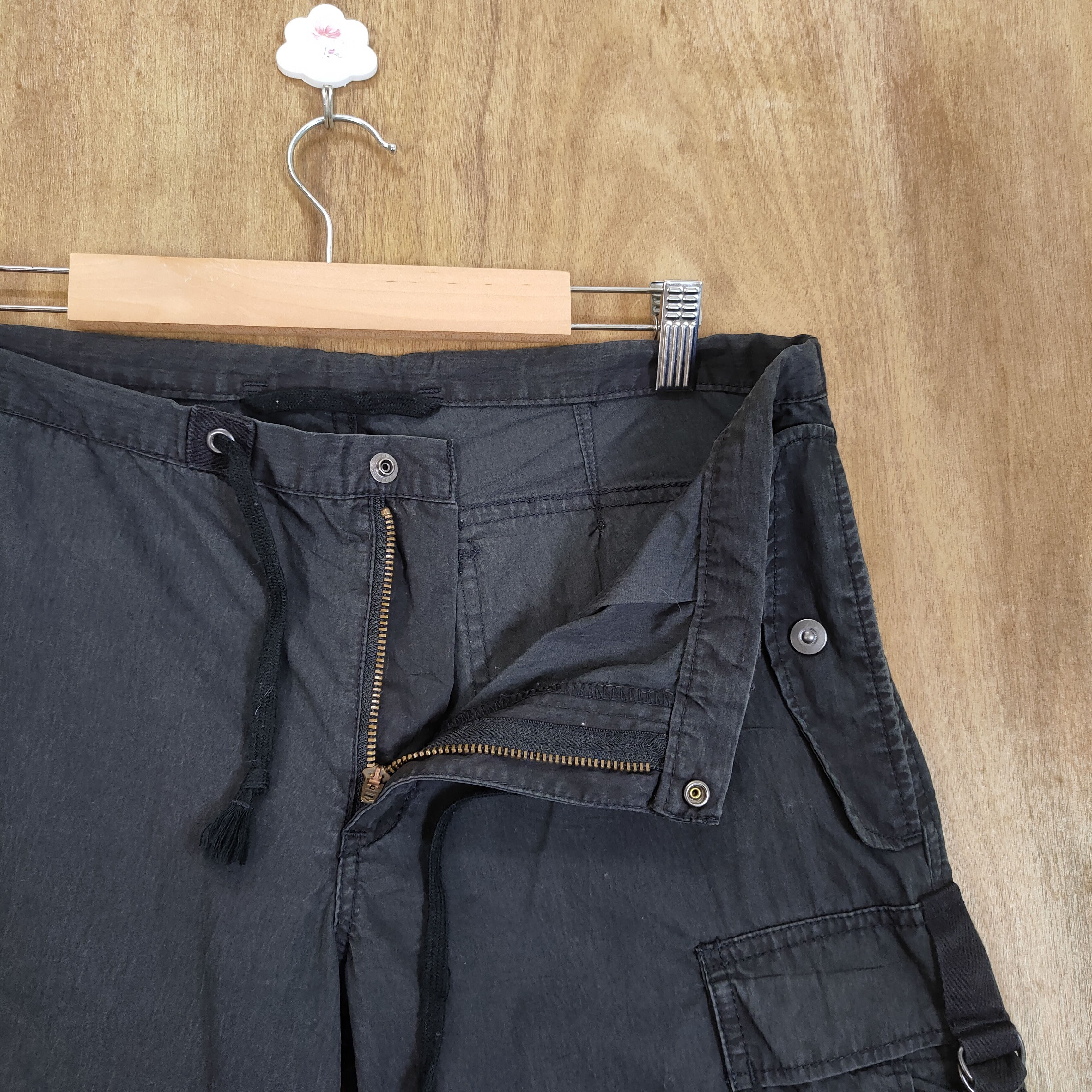 Japanese Brand VINTAGE JAPANESE BRAND BONDAGE CARGO PANTS Size US 30 / EU 46 - 10 Thumbnail