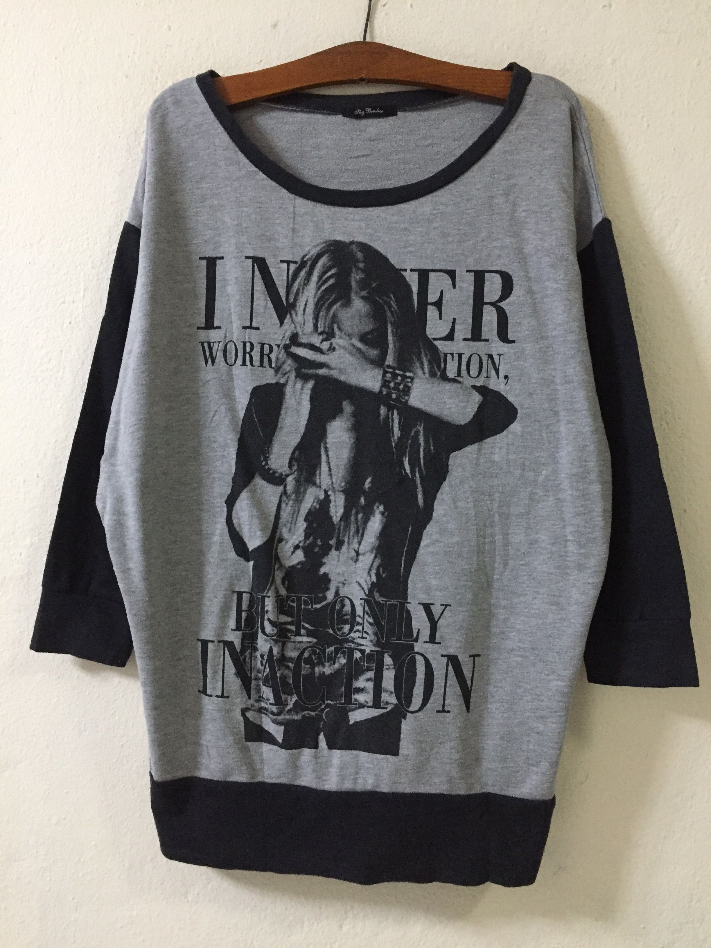 Japanese Brand Sky Bomber Tshirt Sweatshirt Size M / US 6-8 / IT 42-44 - 1 Thumbnail