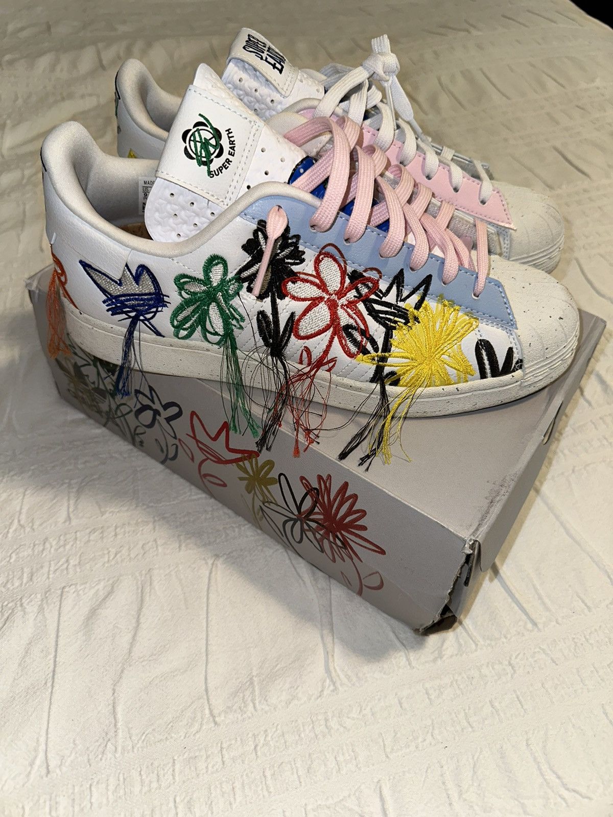 Adidas sean wotherspoon super earths Size US 9 / EU 42 - 2 Thumbnail