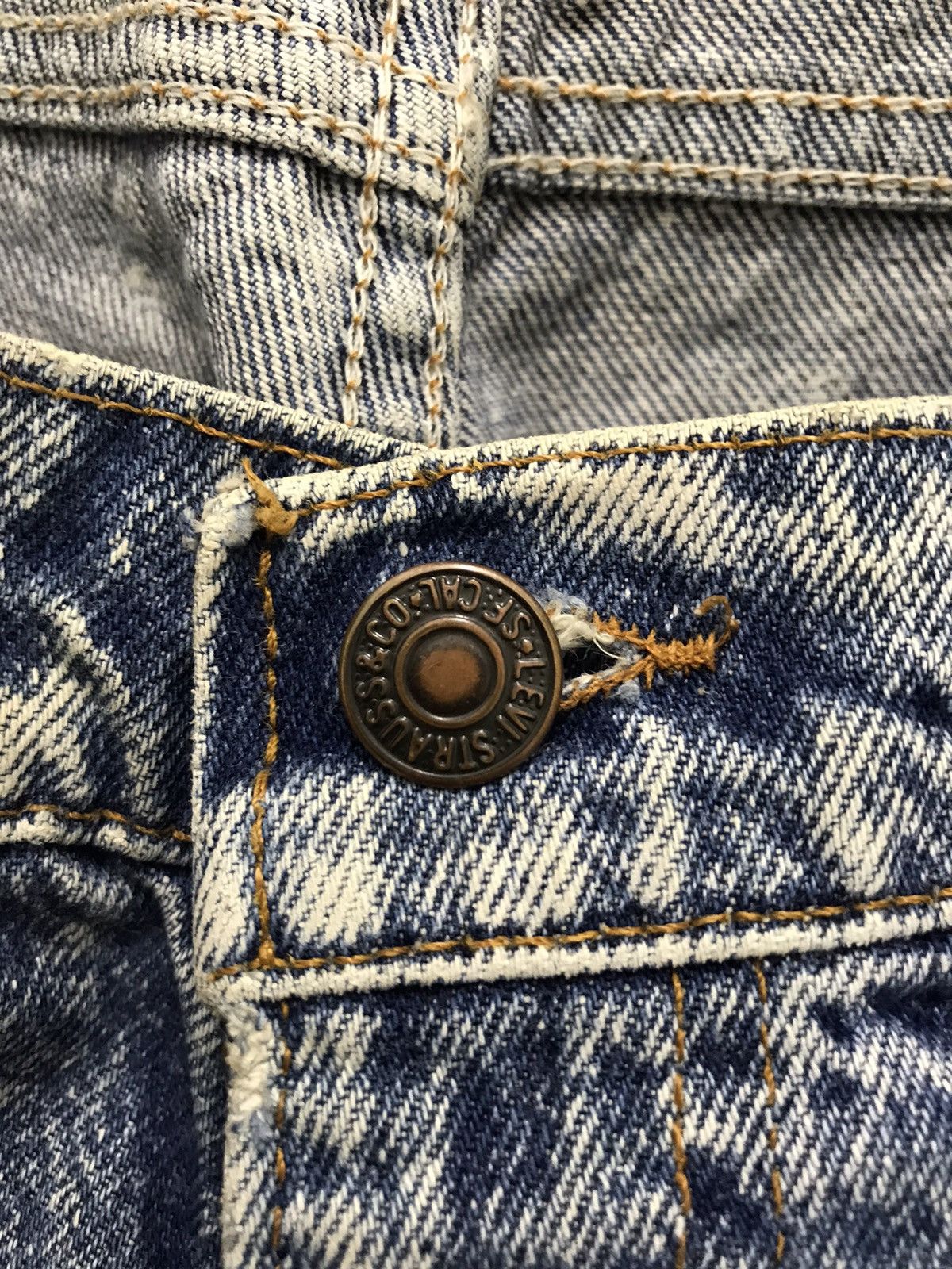 Levi's Vintage Clothing Vintage Levis 550 Acid Wash Orange Tag Jeans Made In Usa Size US 29 - 9 Thumbnail