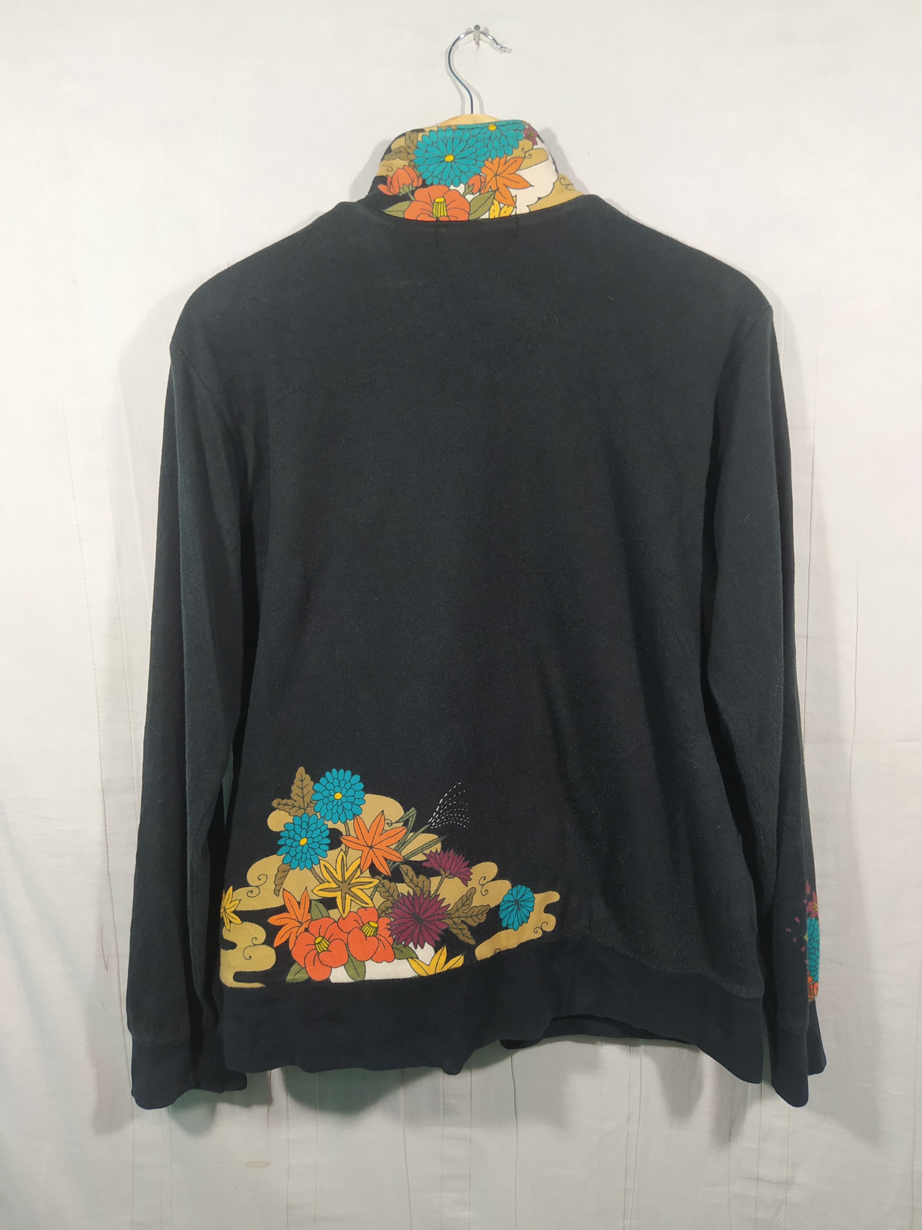 Japanese Brand × Vintage 🔥BEST OFFER 🔥Faded black Vintage Mash mania floral zipped Size US M / EU 48-50 / 2 - 4 Thumbnail