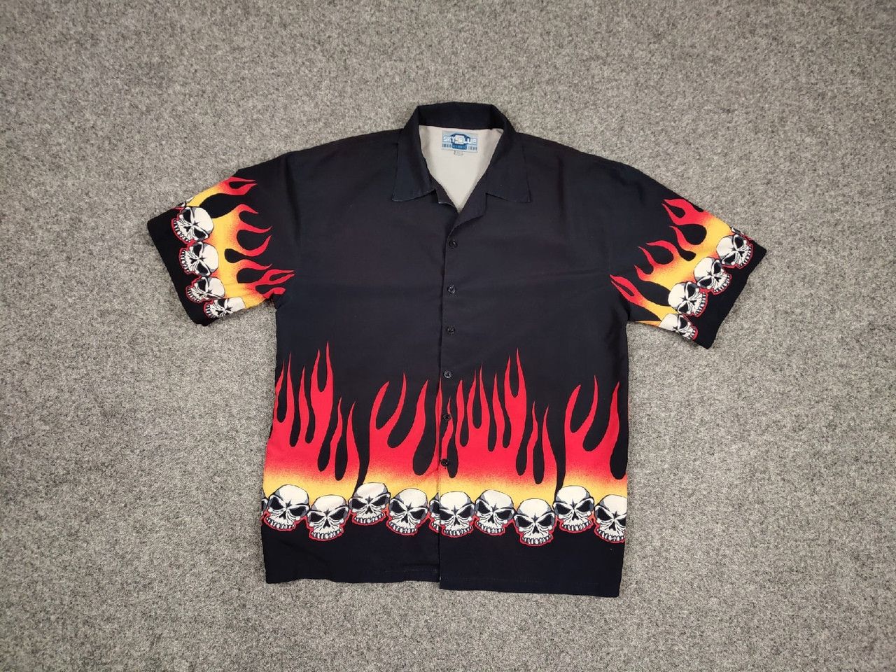 Japanese Brand Vintage Japan Crazy Shirts Flame Skull Print Hawaiian Shirt Size US L / EU 52-54 / 3 - 5 Thumbnail