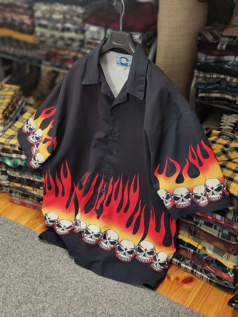 Japanese Brand Vintage Japan Crazy Shirts Flame Skull Print Hawaiian Shirt Size US L / EU 52-54 / 3 - 8 Thumbnail