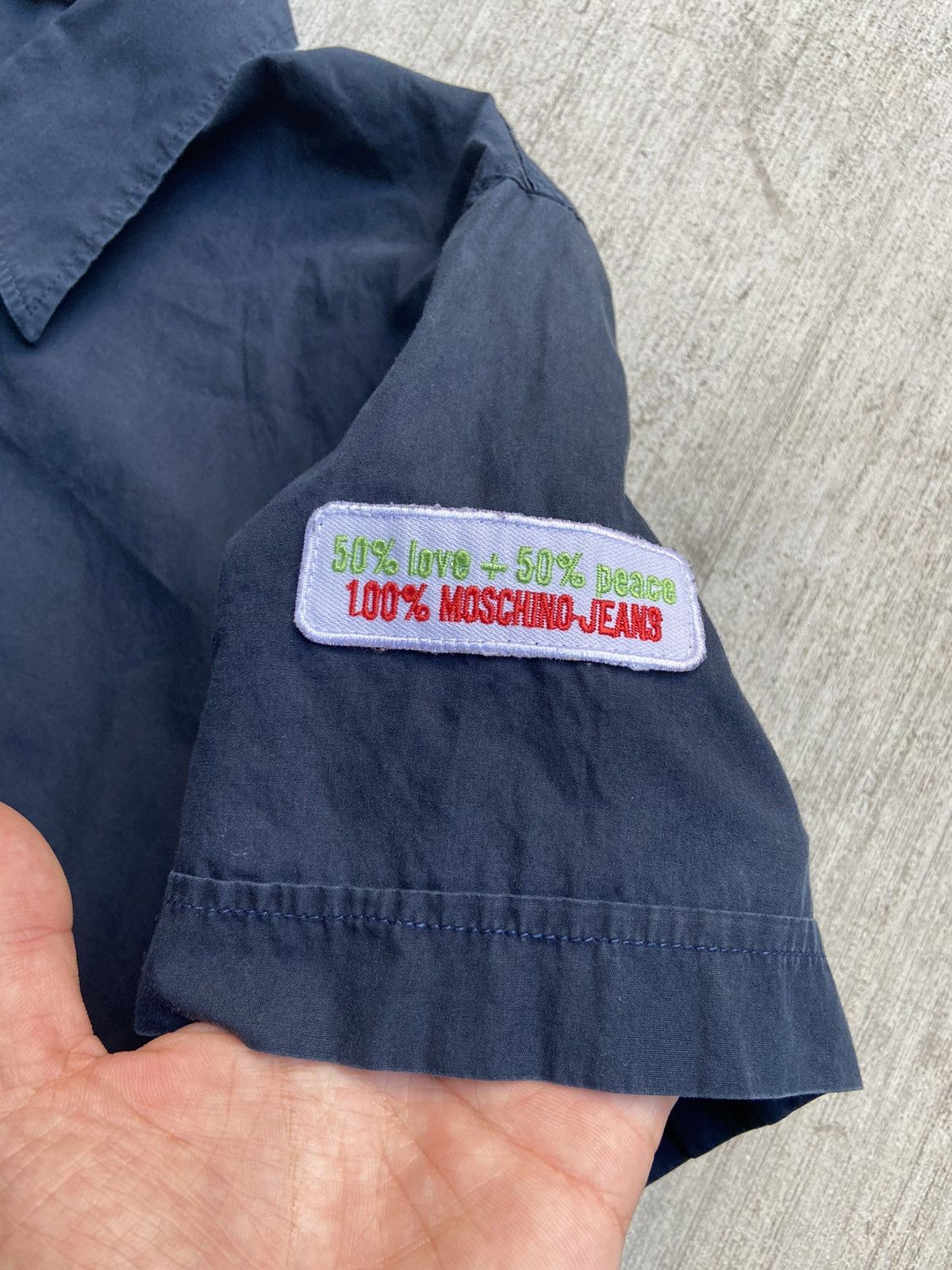 Moschino × Vintage 50% Love and Peace Navy Button Down Shirt Moschino Jeans Size US M / EU 48-50 / 2 - 2 Thumbnail