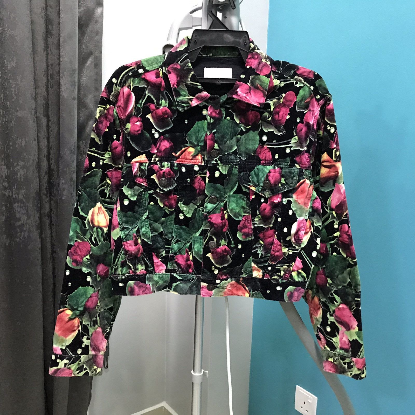Blue Blue Japan HR Market x Blue Blue Roses Cropped Velvet Jacket Size M / US 6-8 / IT 42-44 - 1 Thumbnail