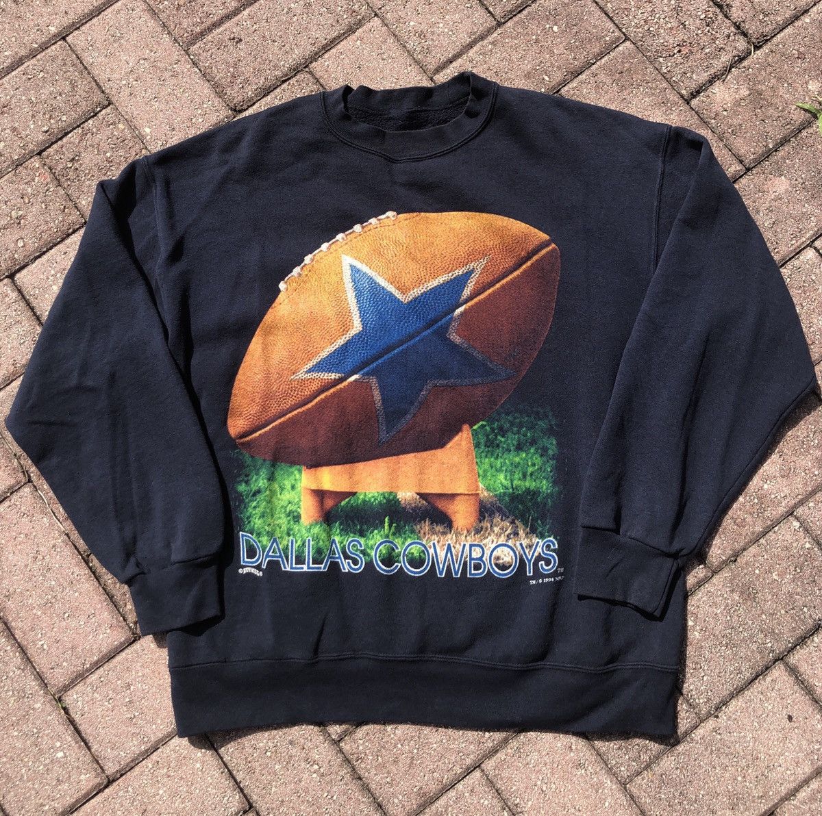 90s Dallas Cowboys vintage NFL Crewneck sweatshirt. Made in USA. medium