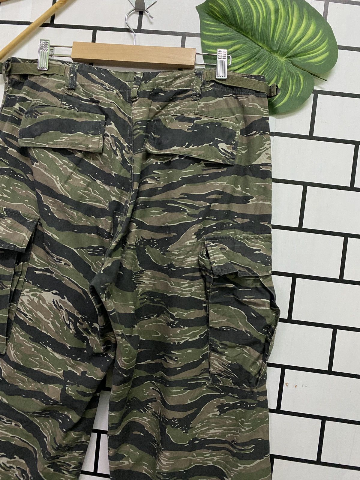Vintage Vtg Army Cab Clothing Camo Military Tactical Cargo Pants Size US 33 - 14 Thumbnail