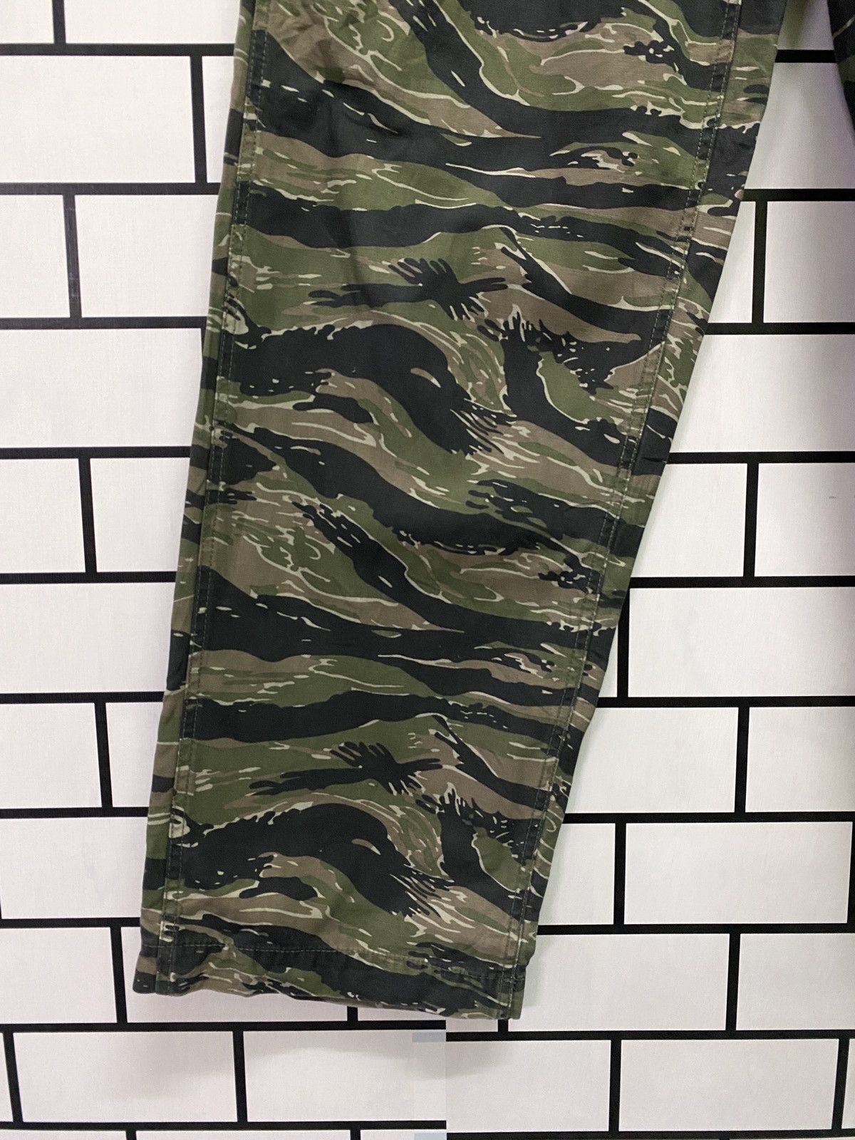 Vintage Vtg Army Cab Clothing Camo Military Tactical Cargo Pants Size US 33 - 7 Thumbnail