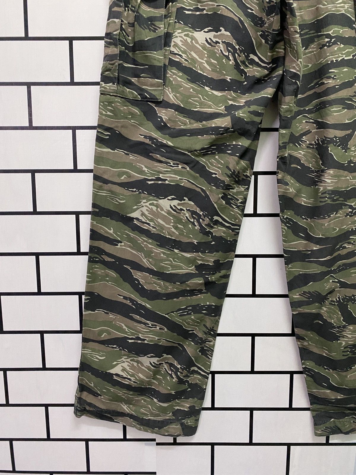 Vintage Vtg Army Cab Clothing Camo Military Tactical Cargo Pants Size US 33 - 15 Thumbnail