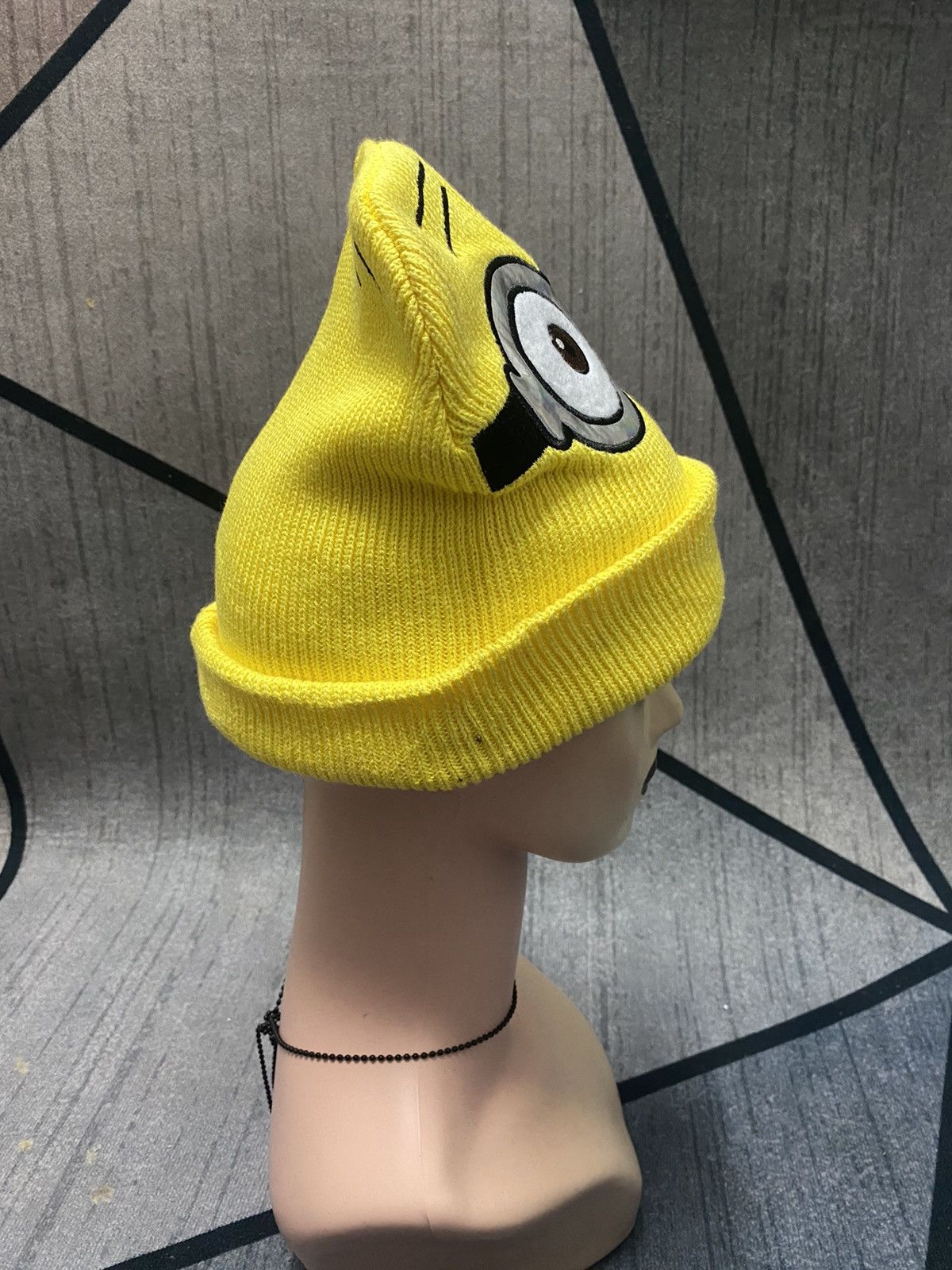 Universal Studios Despicable Me film Banana Characters Nice design Beanie Hat Size ONE SIZE - 3 Thumbnail