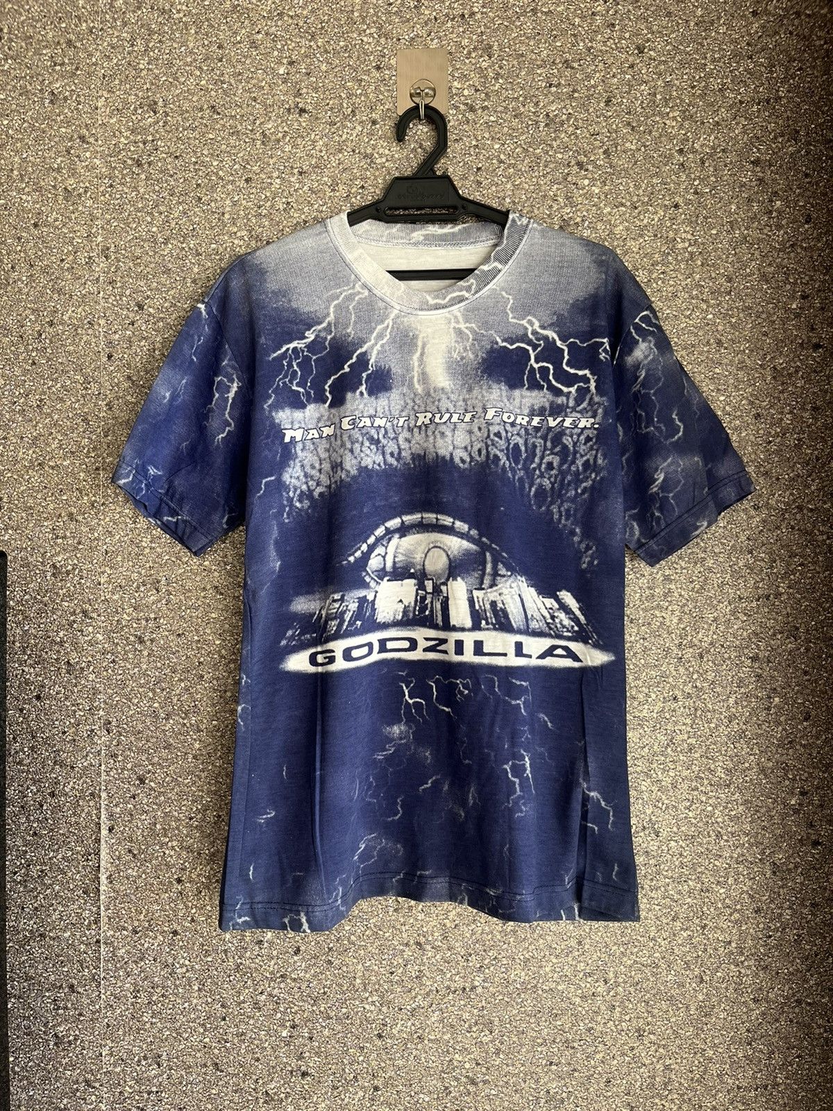 Vintage Godzilla ft11 Size US L / EU 52-54 / 3 - 1 Thumbnail