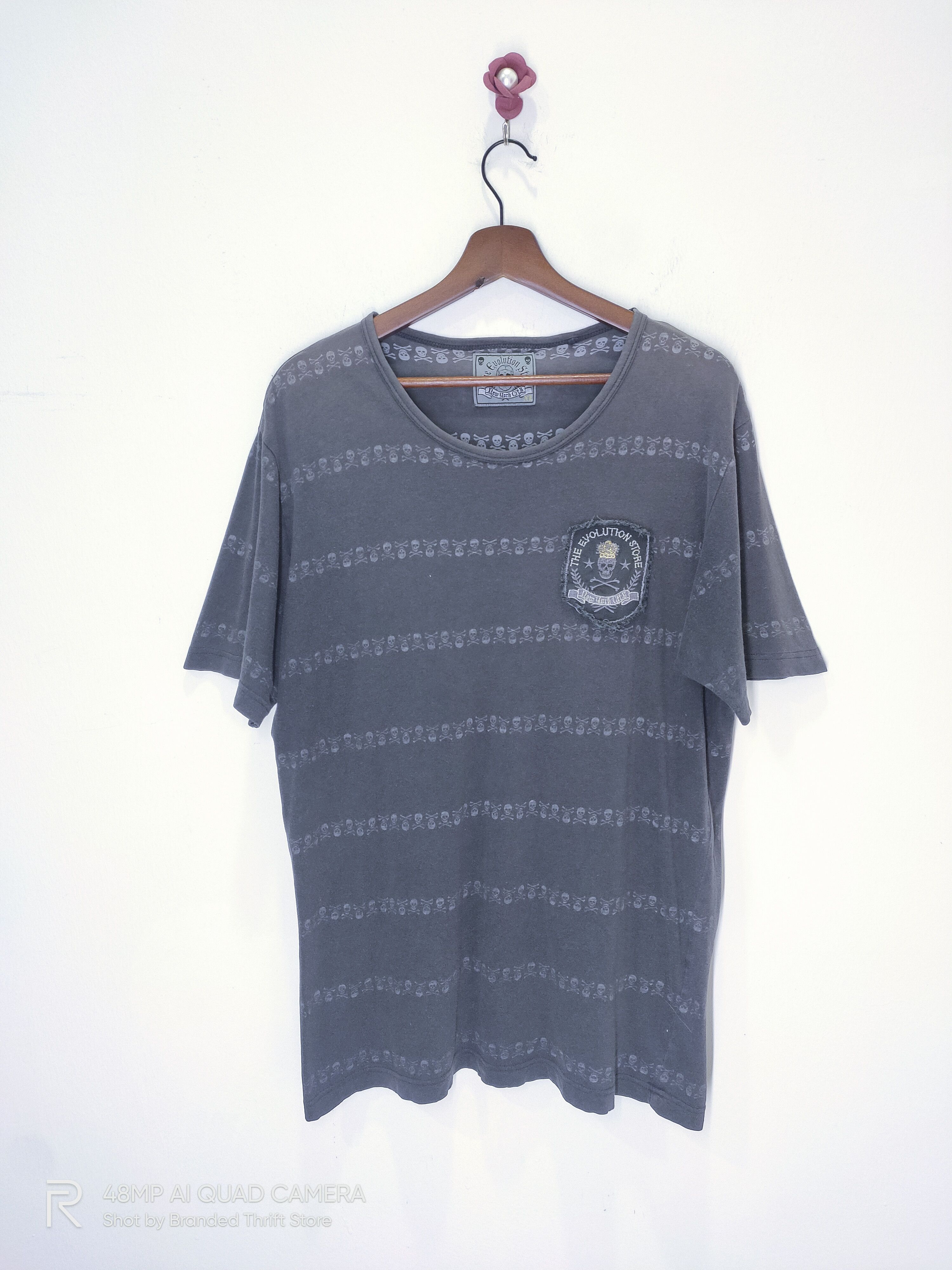 Uniqlo Vintage UNIQLO Patchwork Monogram Skull Fullprint Tee Shirt Size US XL / EU 56 / 4 - 1 Thumbnail