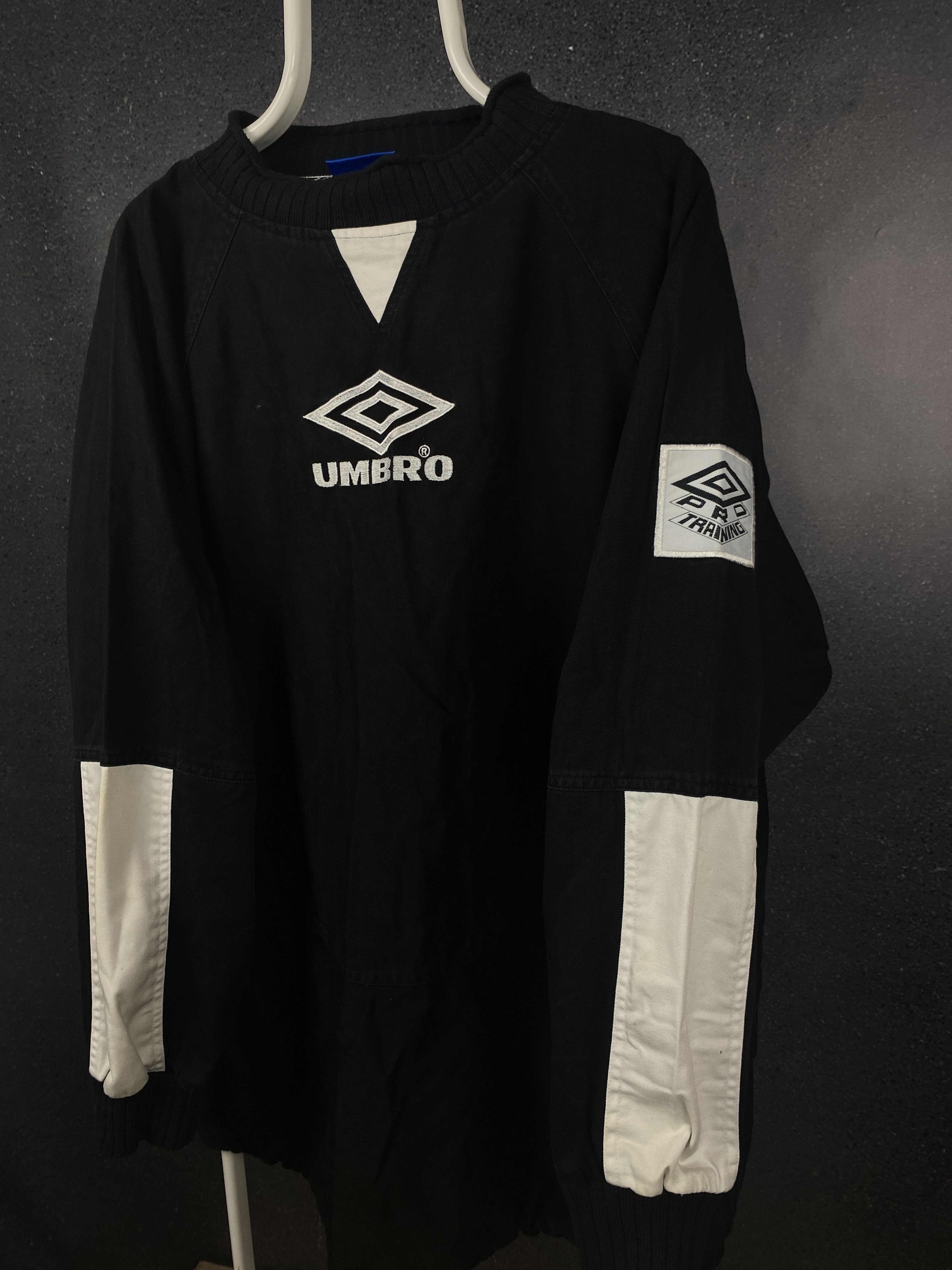 UMBRO X-LARGE DRILL TOP OASIS LIAM bott
