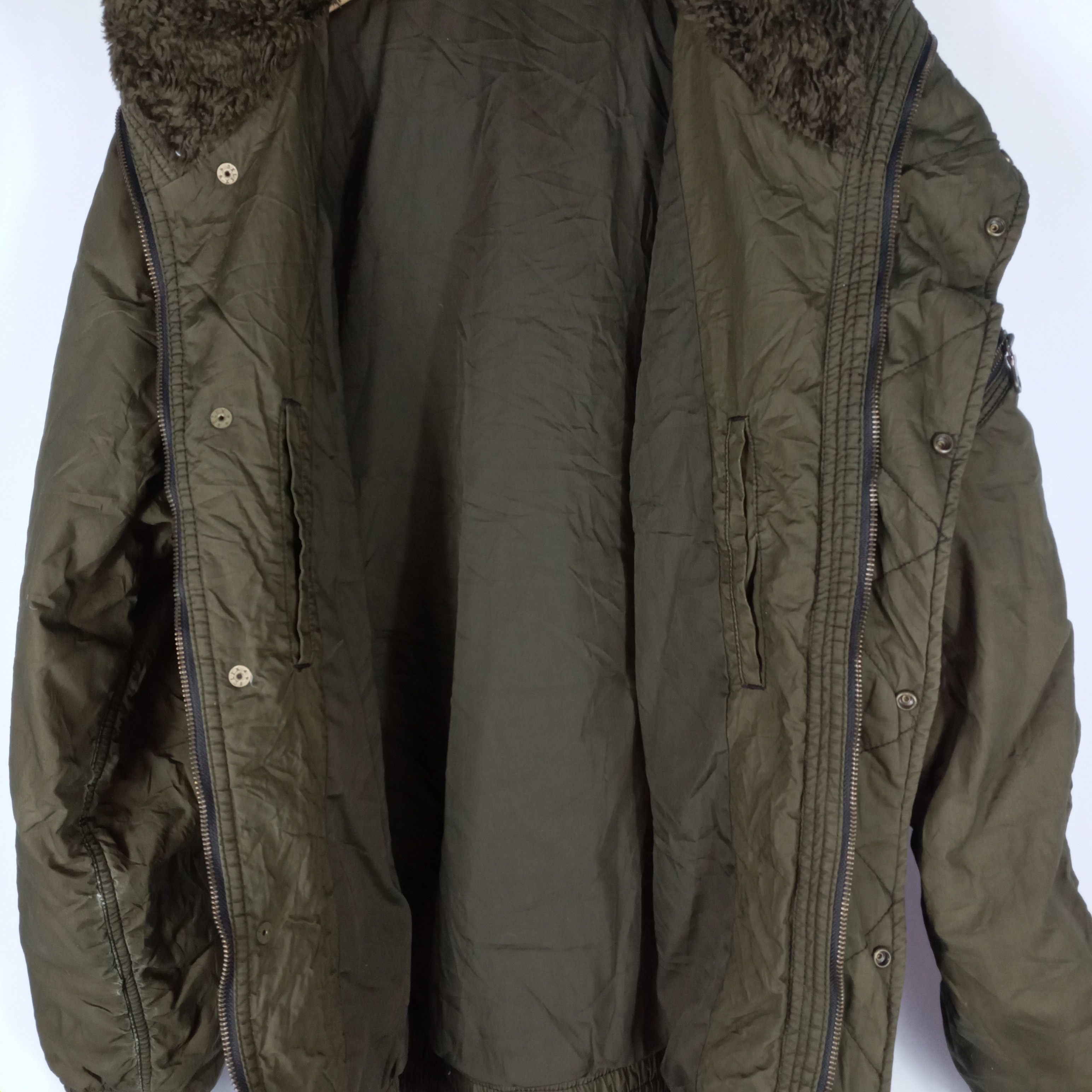 Japanese Brand Japanese Brand Uniqlo Military Army Green Jacket Hoodie Size US M / EU 48-50 / 2 - 11 Thumbnail