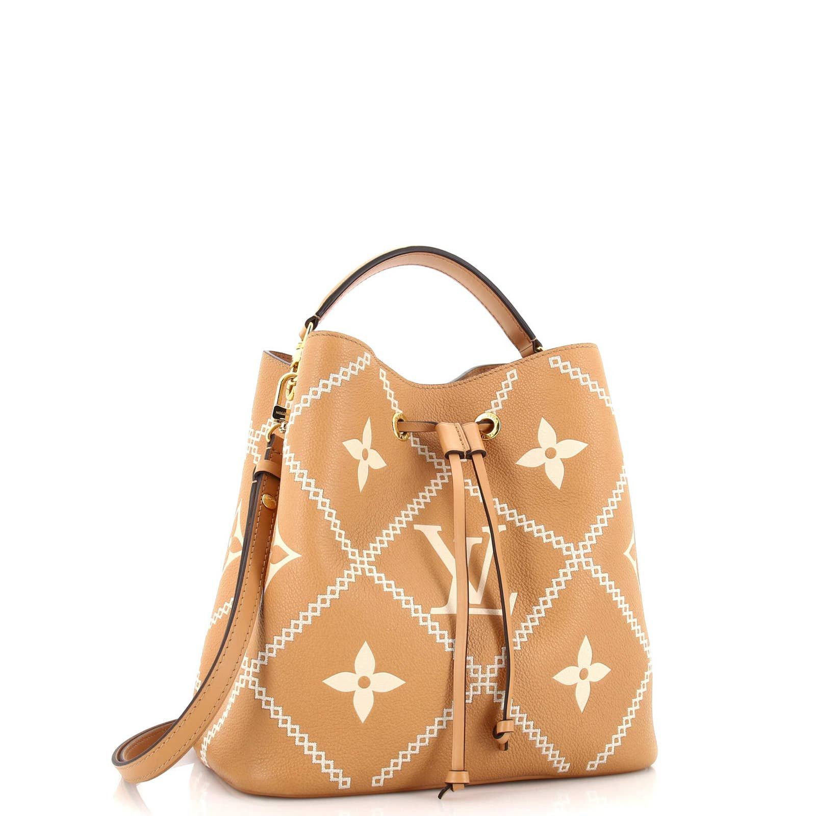 louis vuitton néonoé bb monogram handbag