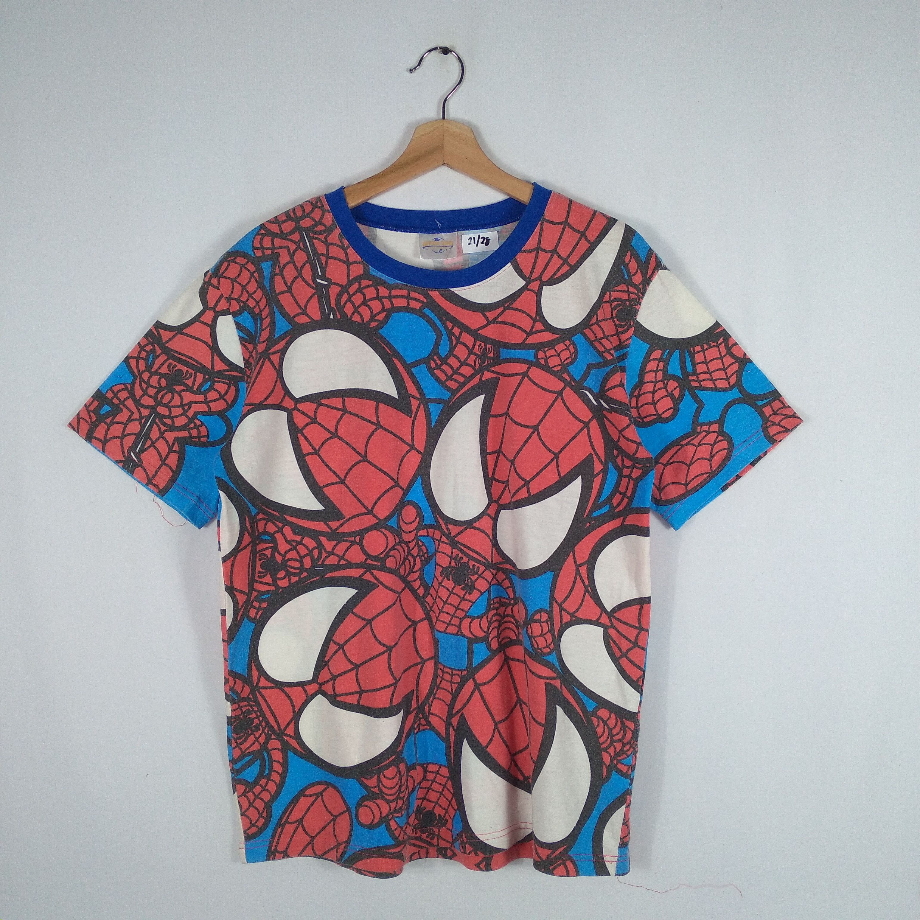 DC Comics × Vintage Vintage Marvel Spiderman All Over Print Shirt Size US L / EU 52-54 / 3 - 1 Thumbnail