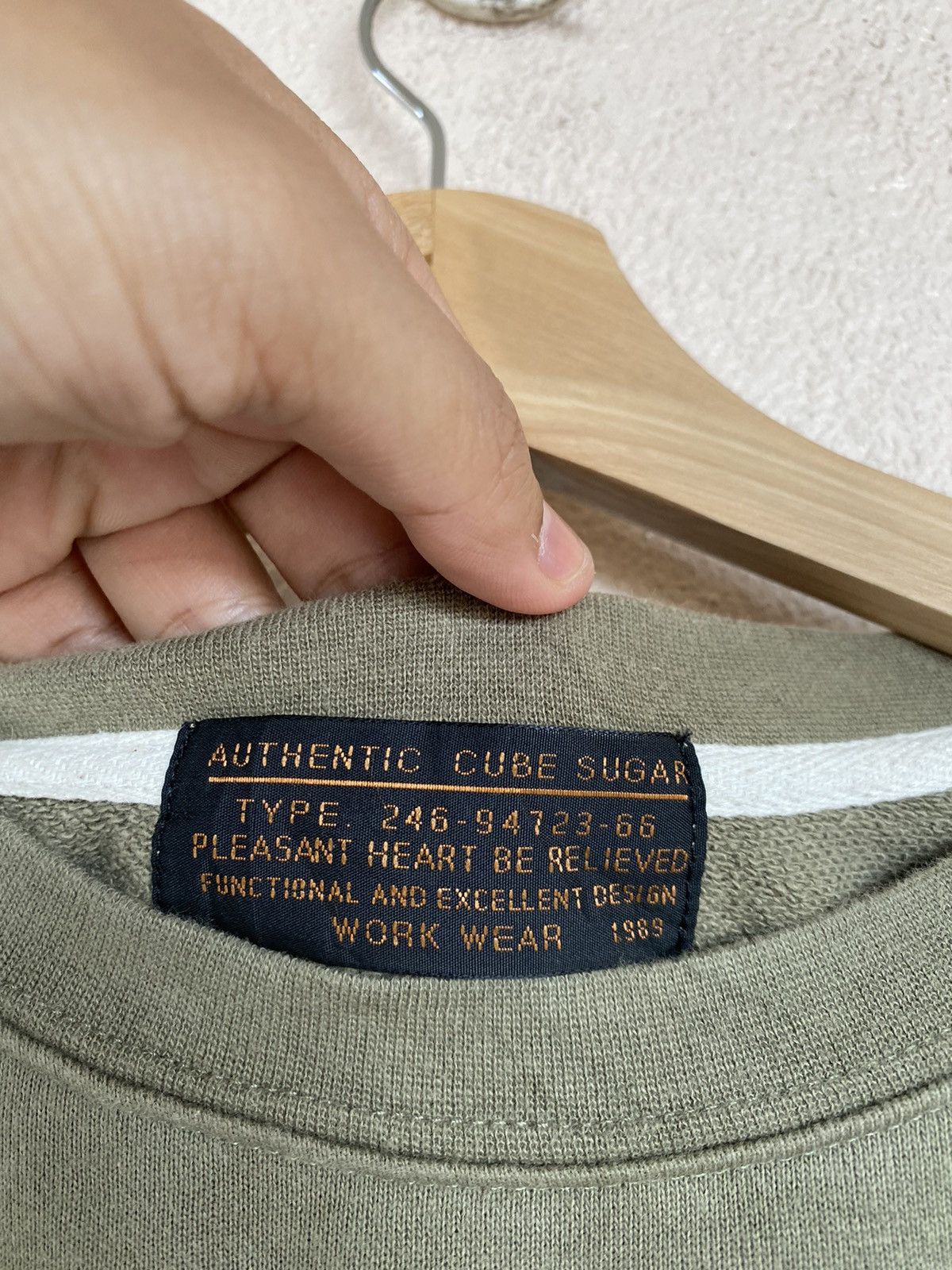 Japanese Brand Vintage Cube Sugar Sweatshirt Alaska Sukajan Embroidery Size US M / EU 48-50 / 2 - 3 Thumbnail