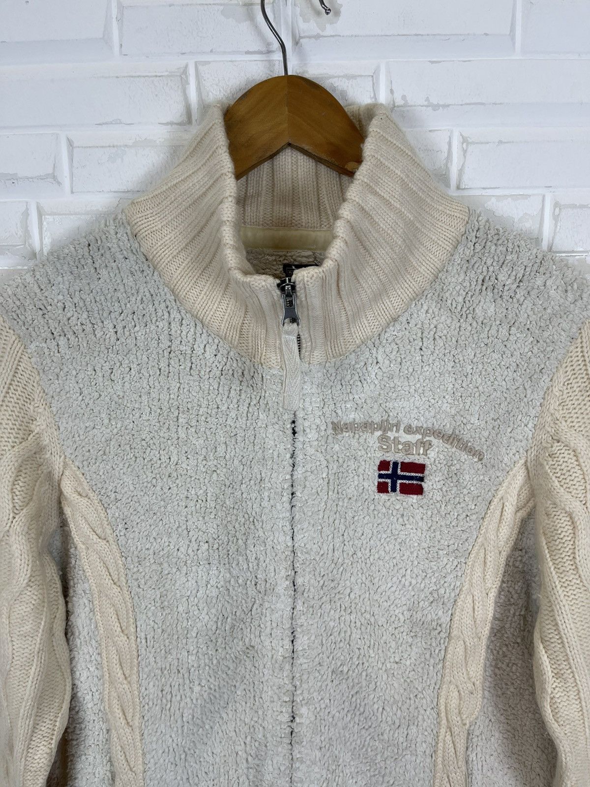 Napapijri Vintage Napapijri Fleece Sherpa Big Spellout Jumper Size US M / EU 48-50 / 2 - 4 Thumbnail