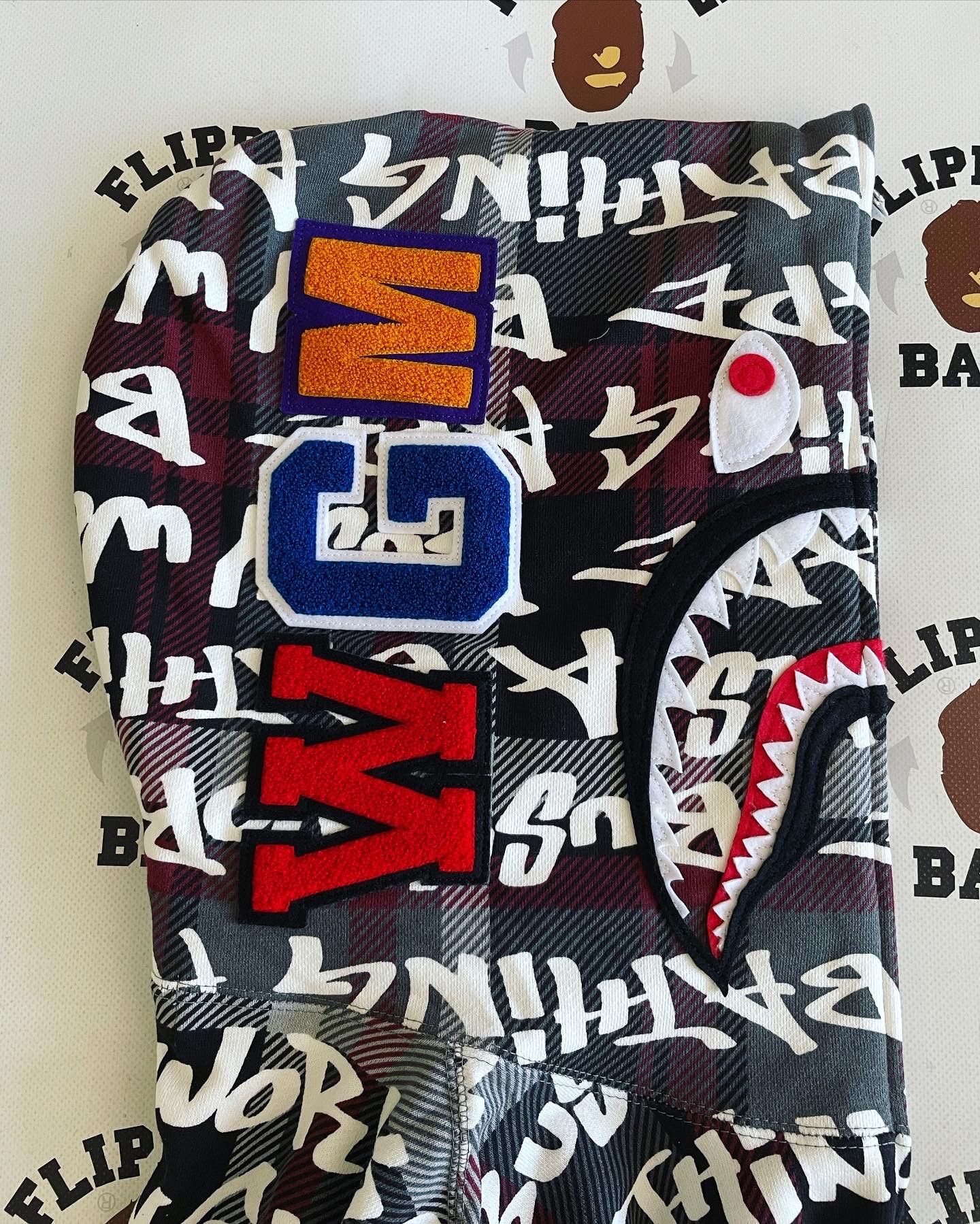 Bape BAPE GRAFFITI CHECK SHARK FULL ZIP HOODIE Size US L / EU 52-54 / 3 - 4 Thumbnail