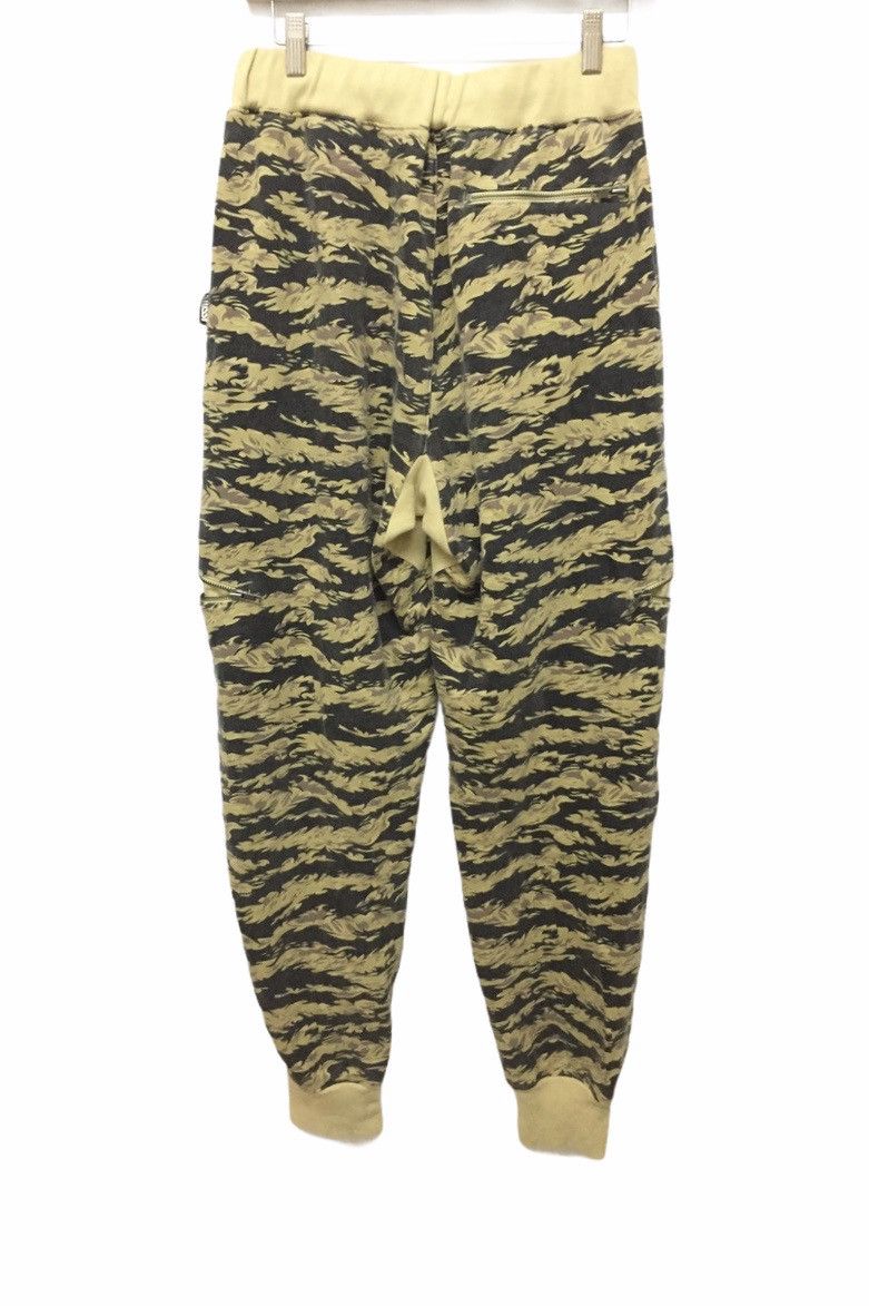 Stussy STUSSY Japan Multizipper tiger stripe camo jogger pants Size US 33 - 6 Thumbnail