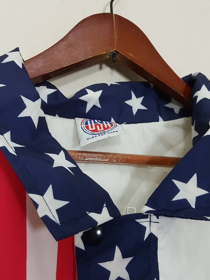 Vintage American Flag Big Spellout Quilted Nylon Jacket Size US XL / EU 56 / 4 - 15 Thumbnail