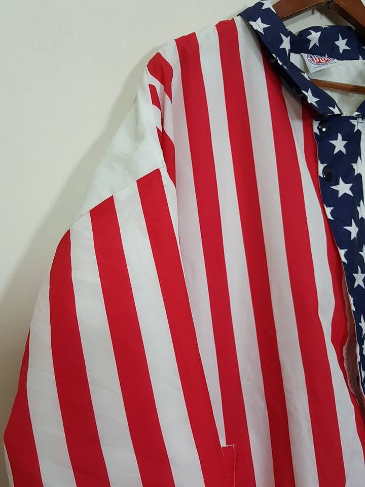 Vintage American Flag Big Spellout Quilted Nylon Jacket Size US XL / EU 56 / 4 - 16 Thumbnail