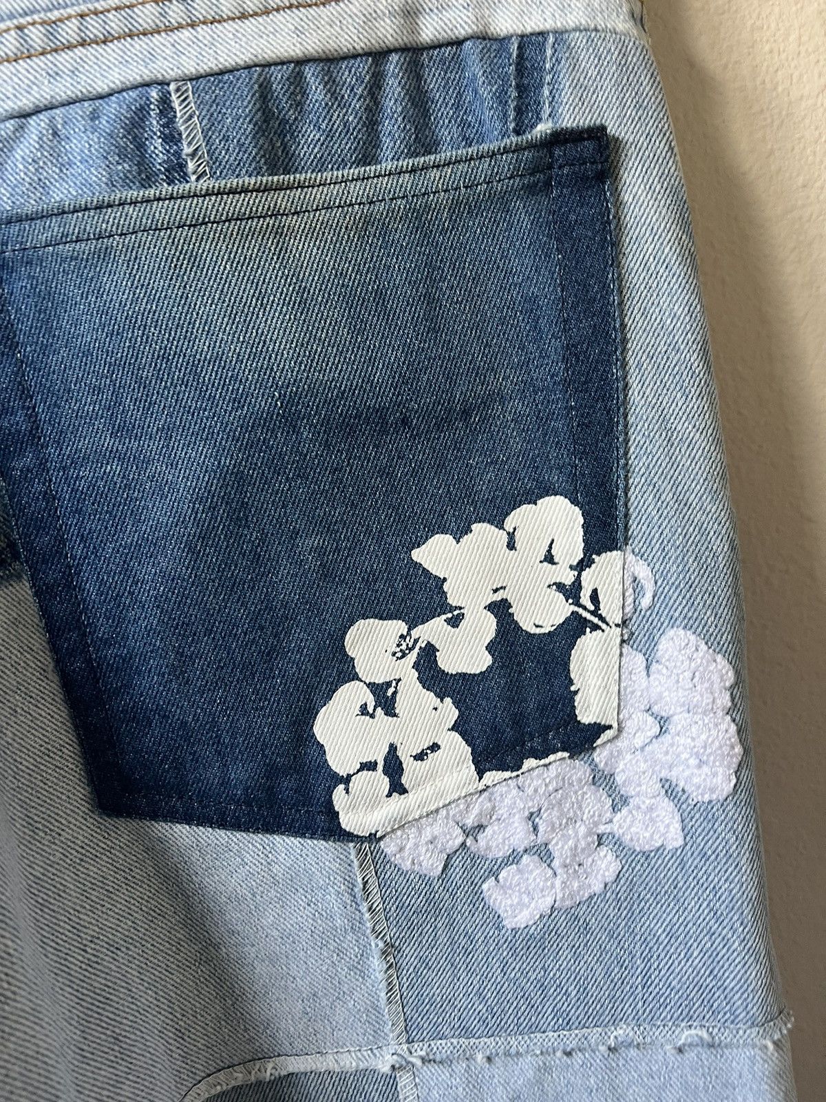 DENIM TEARS × READYMADE Readymade Denim Tears Cotton Wreath Embroidered Jeans Size US 32 / EU 48 - 9 Thumbnail