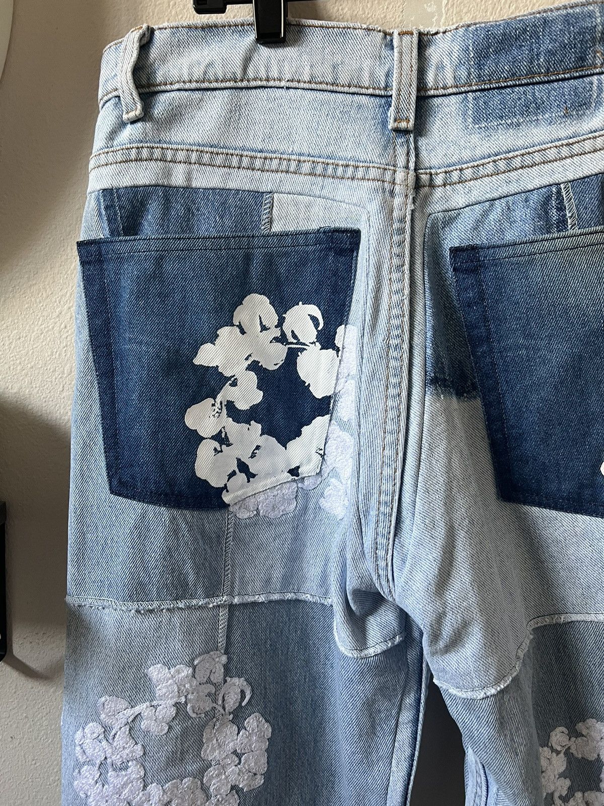 DENIM TEARS × READYMADE Readymade Denim Tears Cotton Wreath Embroidered Jeans Size US 32 / EU 48 - 6 Thumbnail
