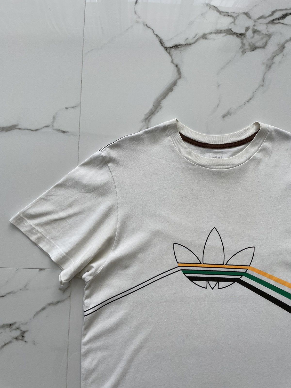 Adidas × Vintage Vintage Adidas Big Logo Y2K Tee Shirt Size M Size US M / EU 48-50 / 2 - 3 Thumbnail
