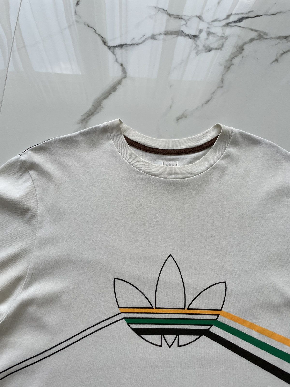 Adidas × Vintage Vintage Adidas Big Logo Y2K Tee Shirt Size M Size US M / EU 48-50 / 2 - 5 Thumbnail